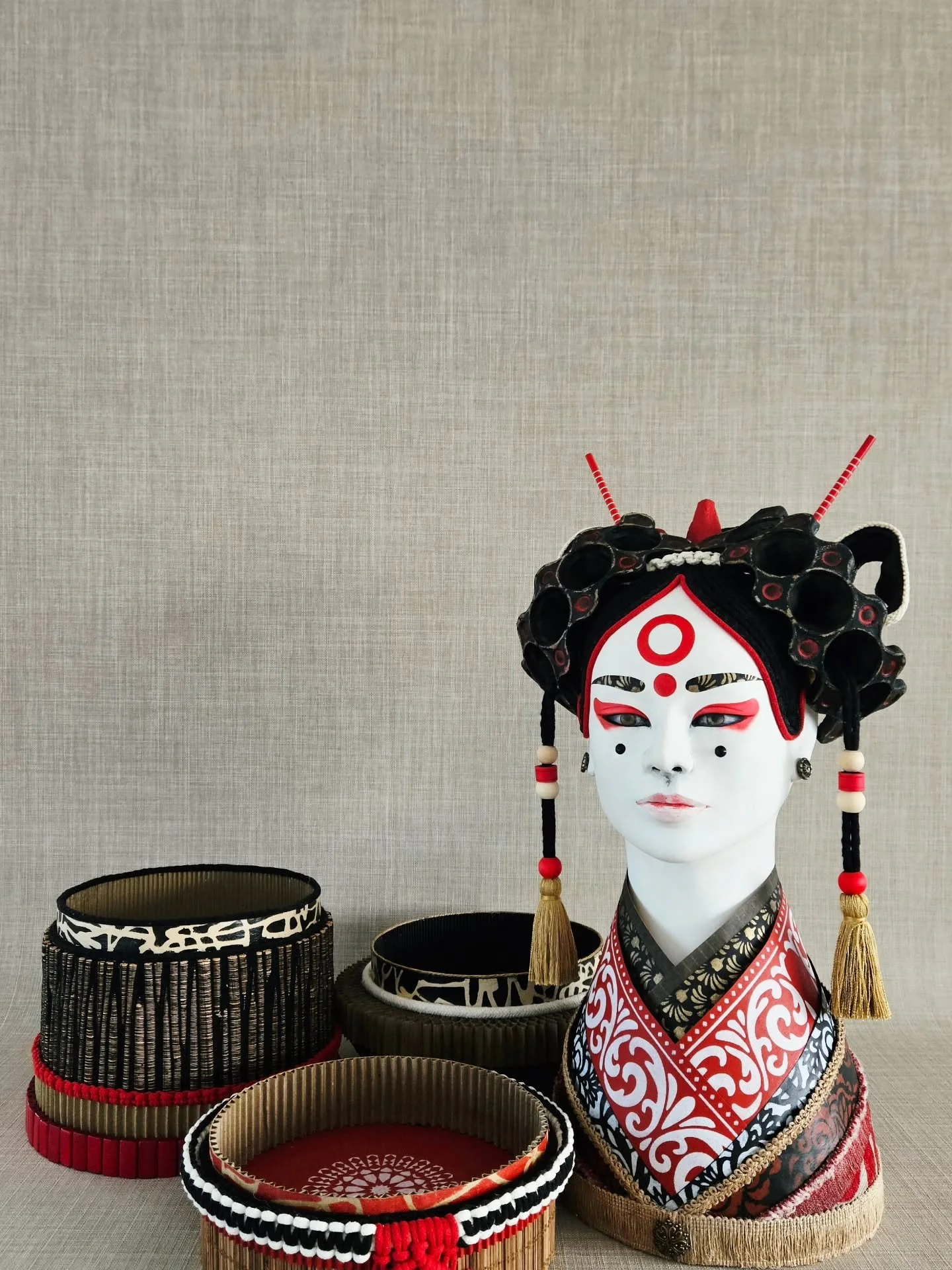 A safe place to hide your treasures or keep your secrets safe...

I see her as a protective presence, so I like that she also offers physical spaces to accompanied this more spiritual feeling. 
A sort of guardian in both ways ☺️

Sora, Ancestral Figu