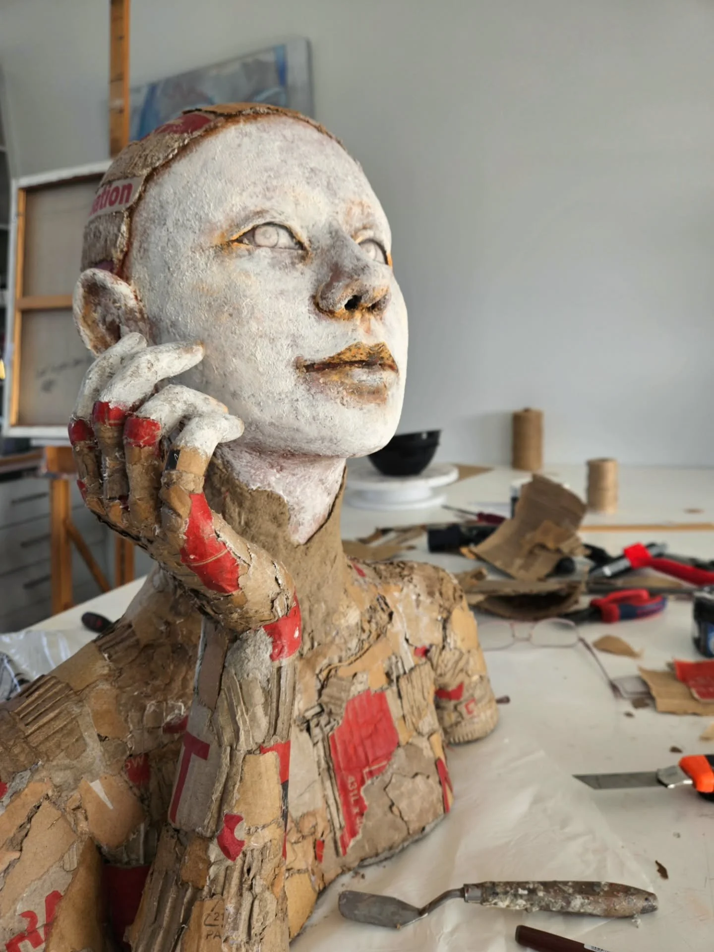 Making progress 🙂
.
.
.
.
.
.
.
.
.
.
#sculptures #contemporarysculpture #sculptors #cardboardsculpture