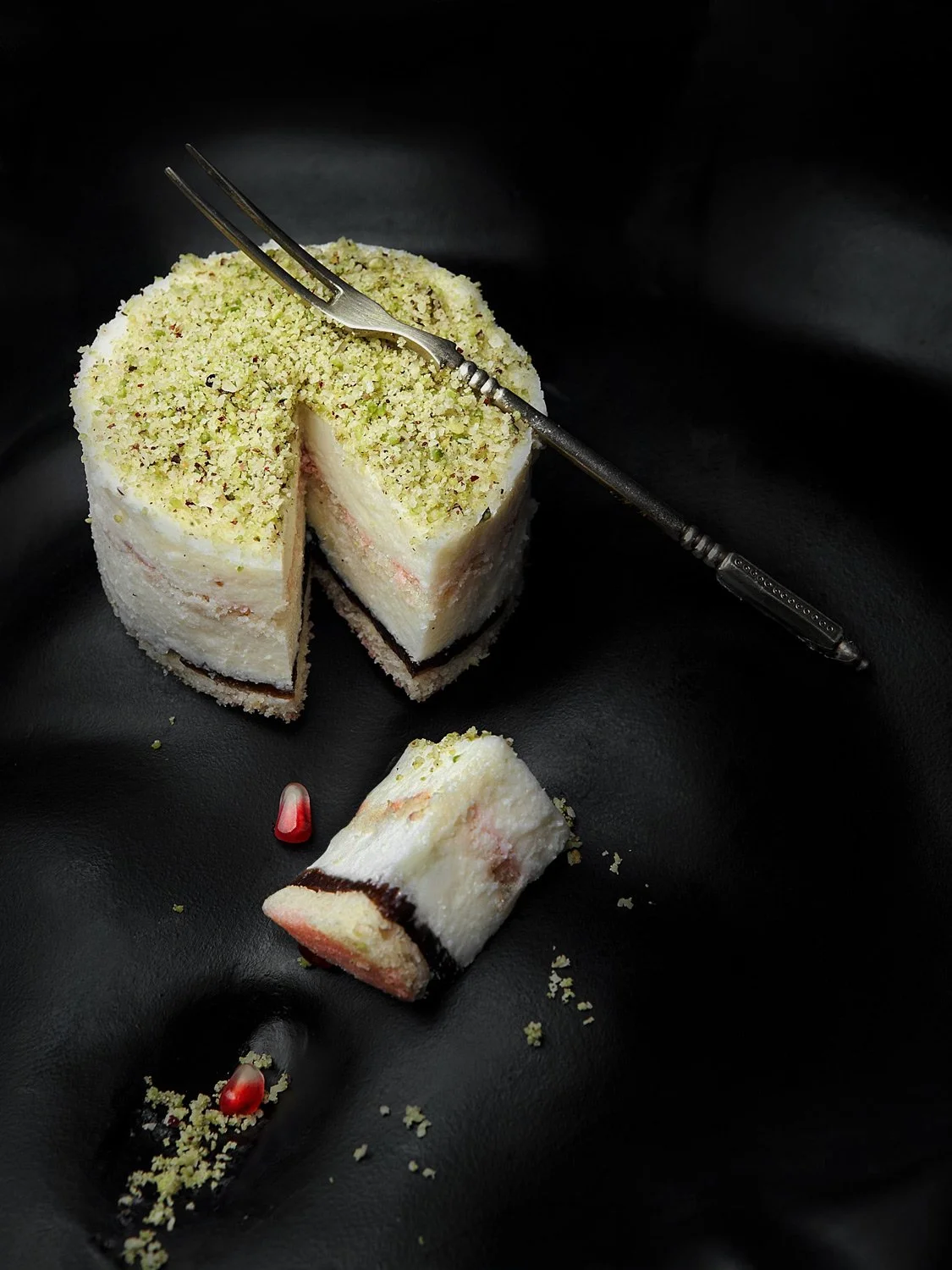 stavros-kostakis-photography-avant-garde-dessert-design-by-dimitris-katrivesis.jpg