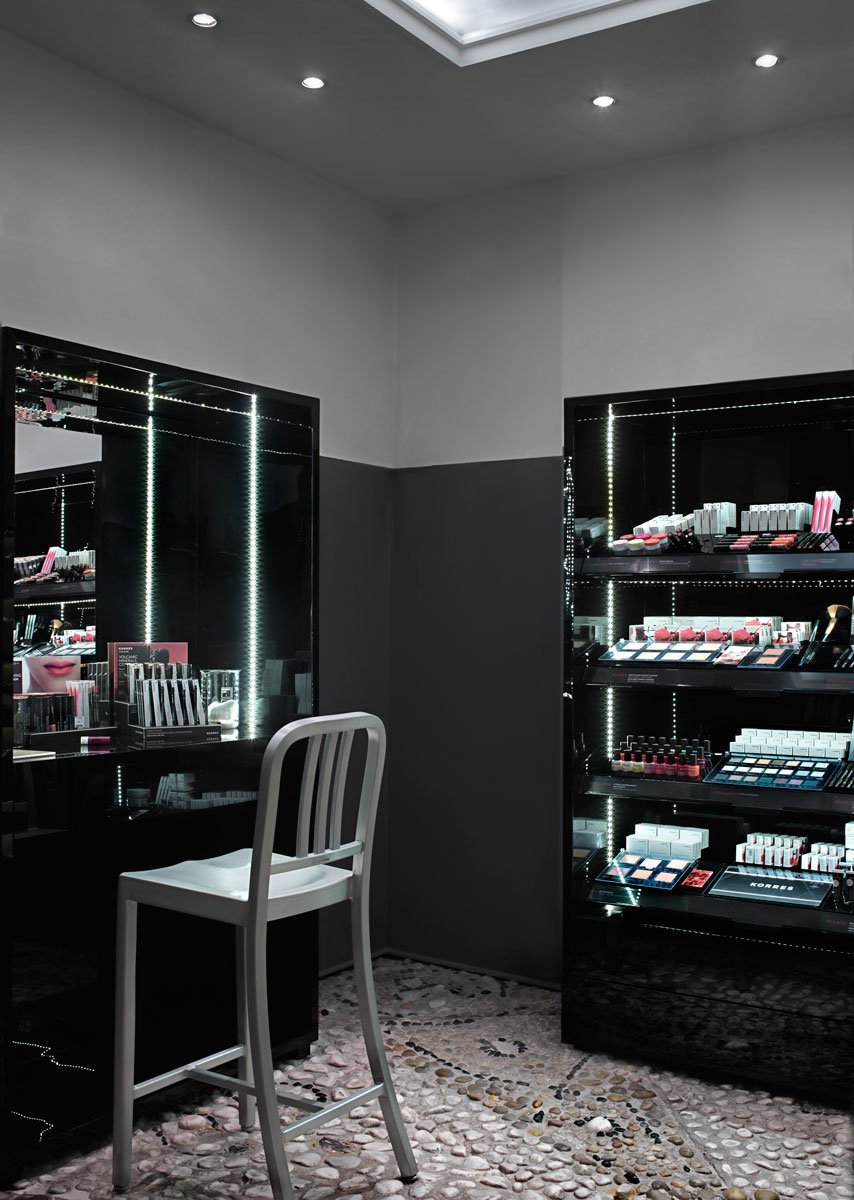 korres-brussels-retail-store-stavros-kostakis-interior photography.jpg