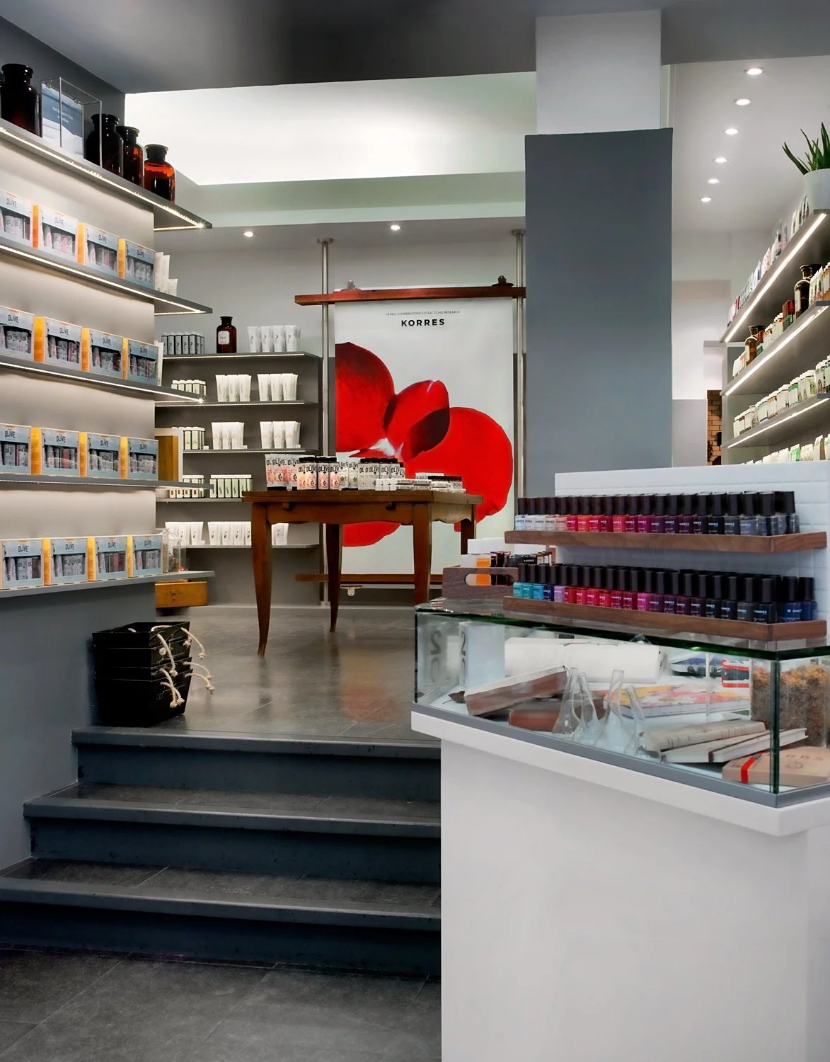 korres-brussels-retail-store-stavros-kostakis-interior photography-03.jpg