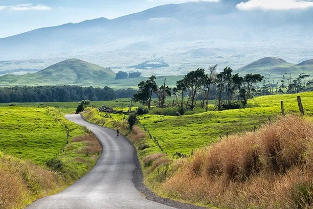mana-road-gravel-riding-hawaii.jpeg