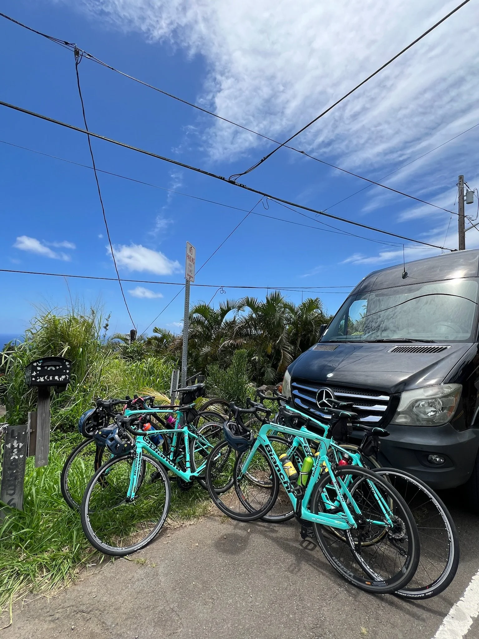 waipio-valley-sag-vehicle.jpeg