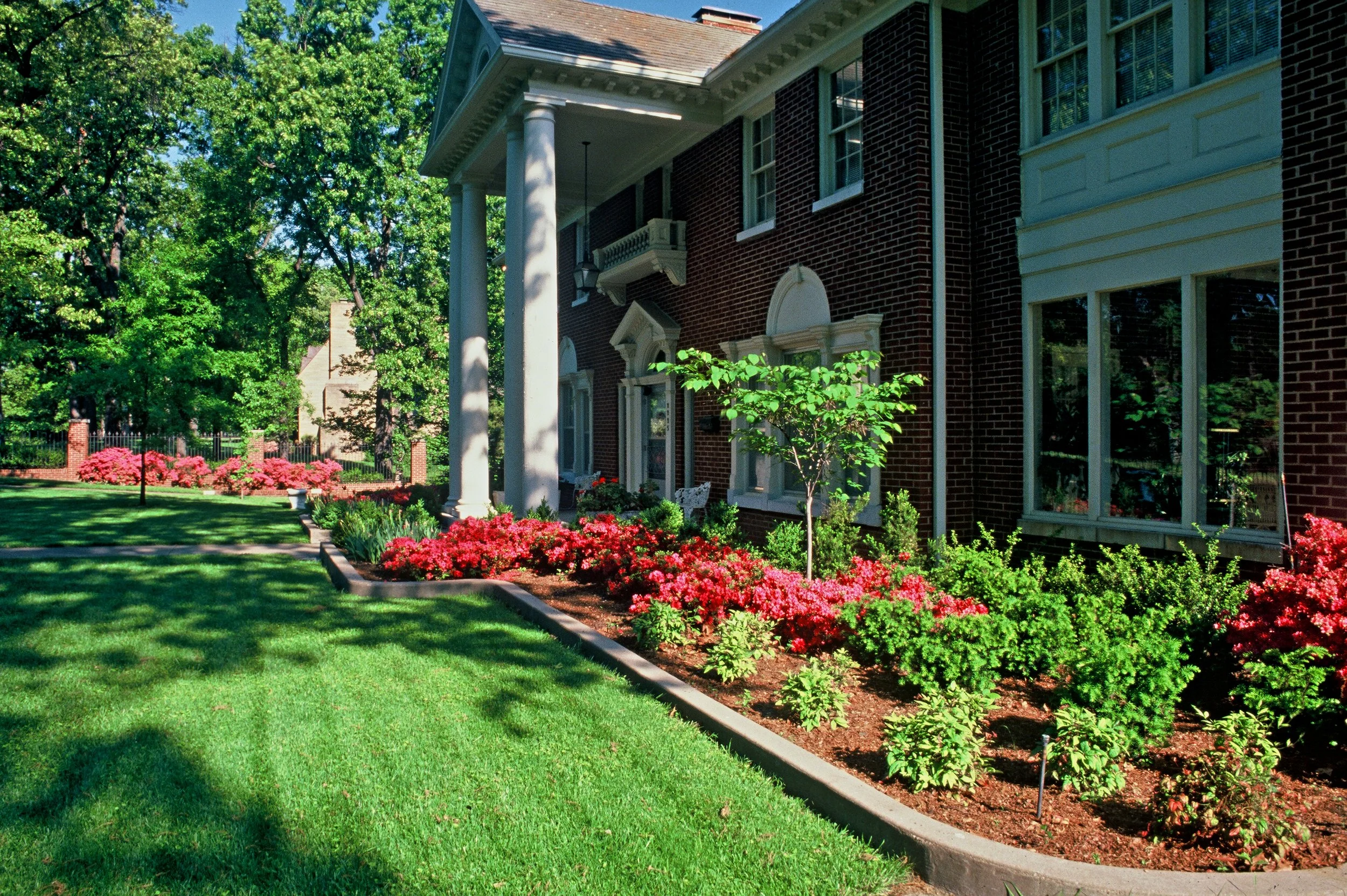 Landscape Design Tulsa OK – Custom Outdoor Living & Planting Projects