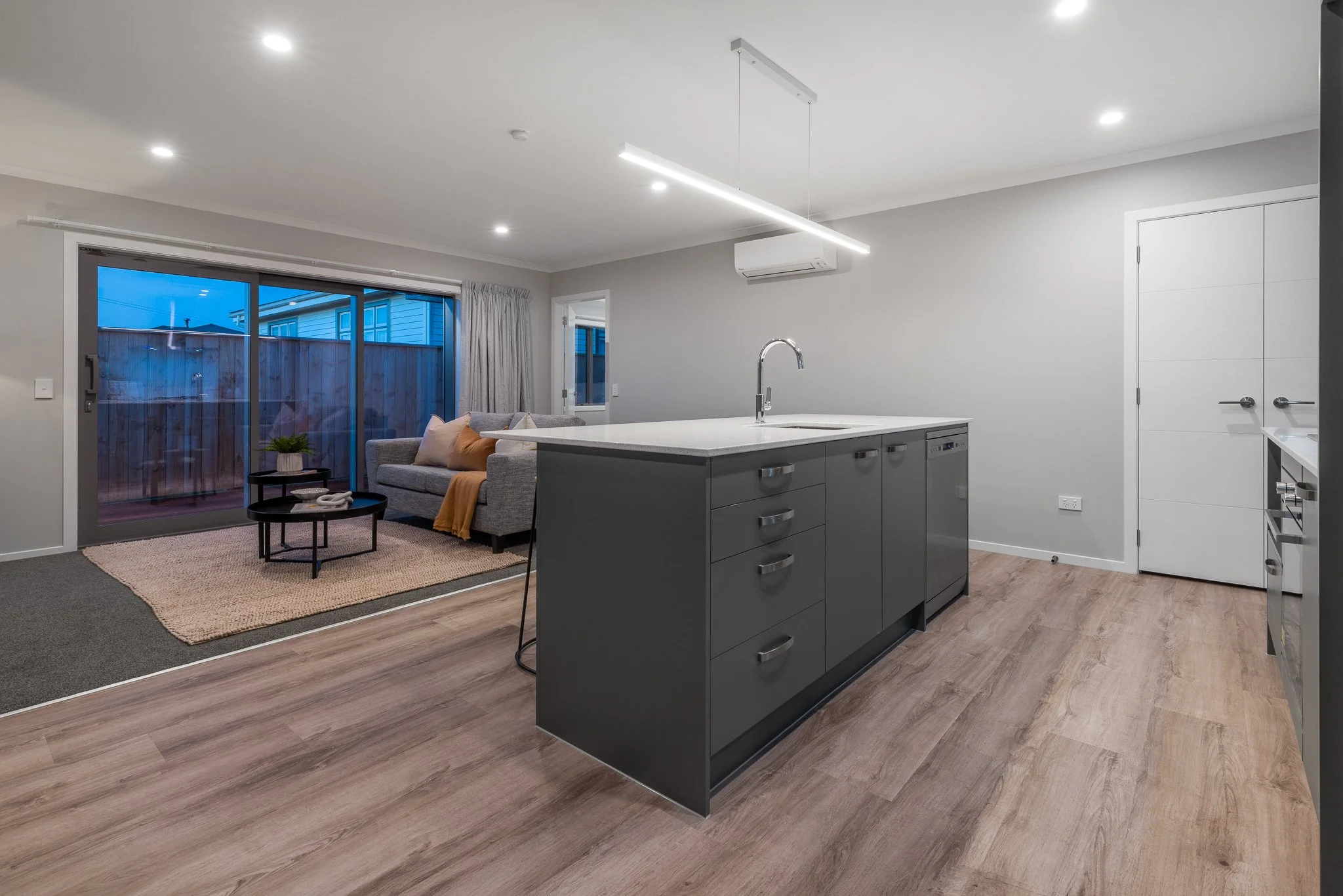 Sundaysrealestate_179A8016 copy.jpg