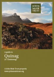 Cover of a guide about Quinag, featuring a mountain landscape with rocks and greenery, and a green section with text.