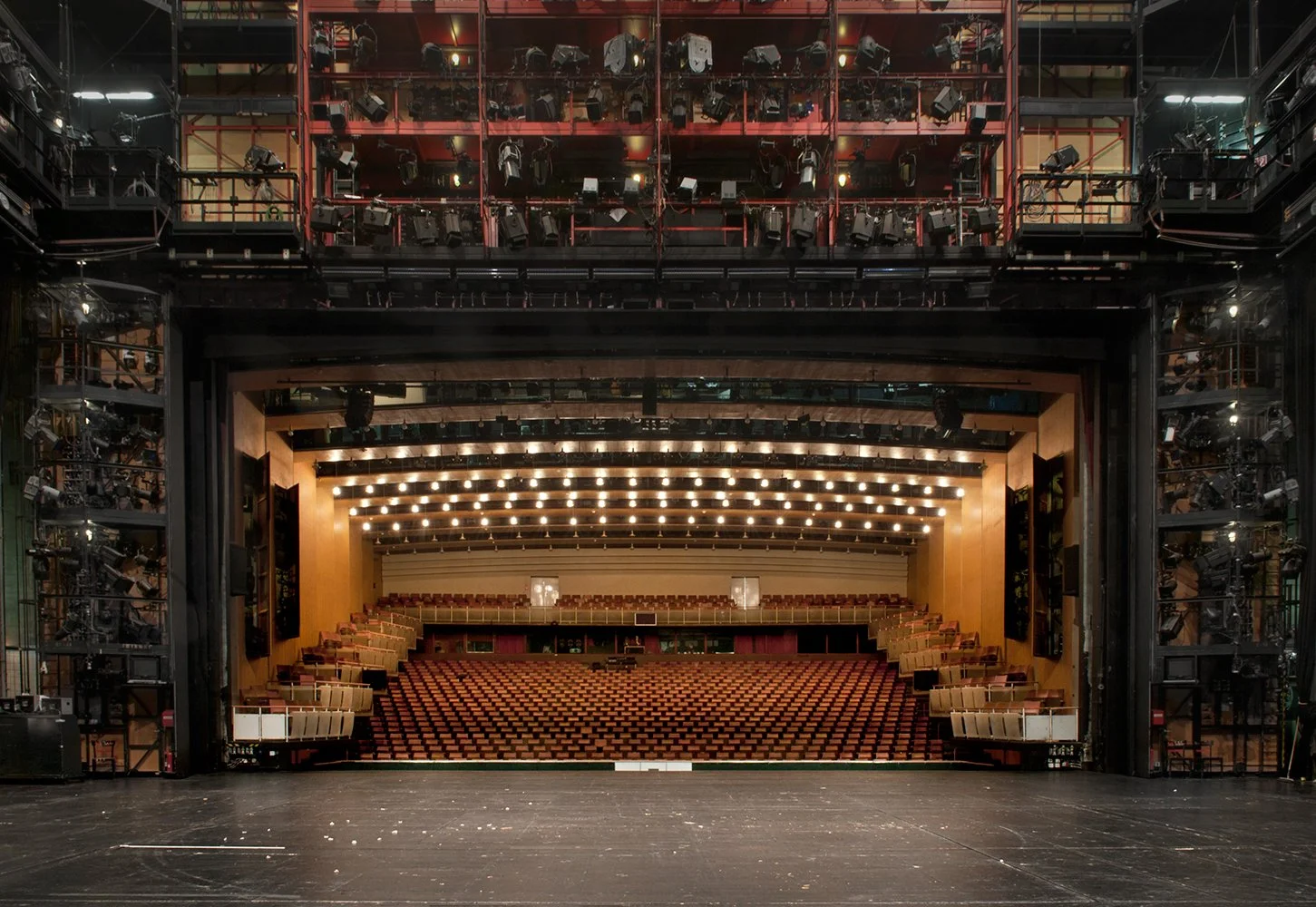Nationaltheather Mannheim X Schreinerei Ströbel