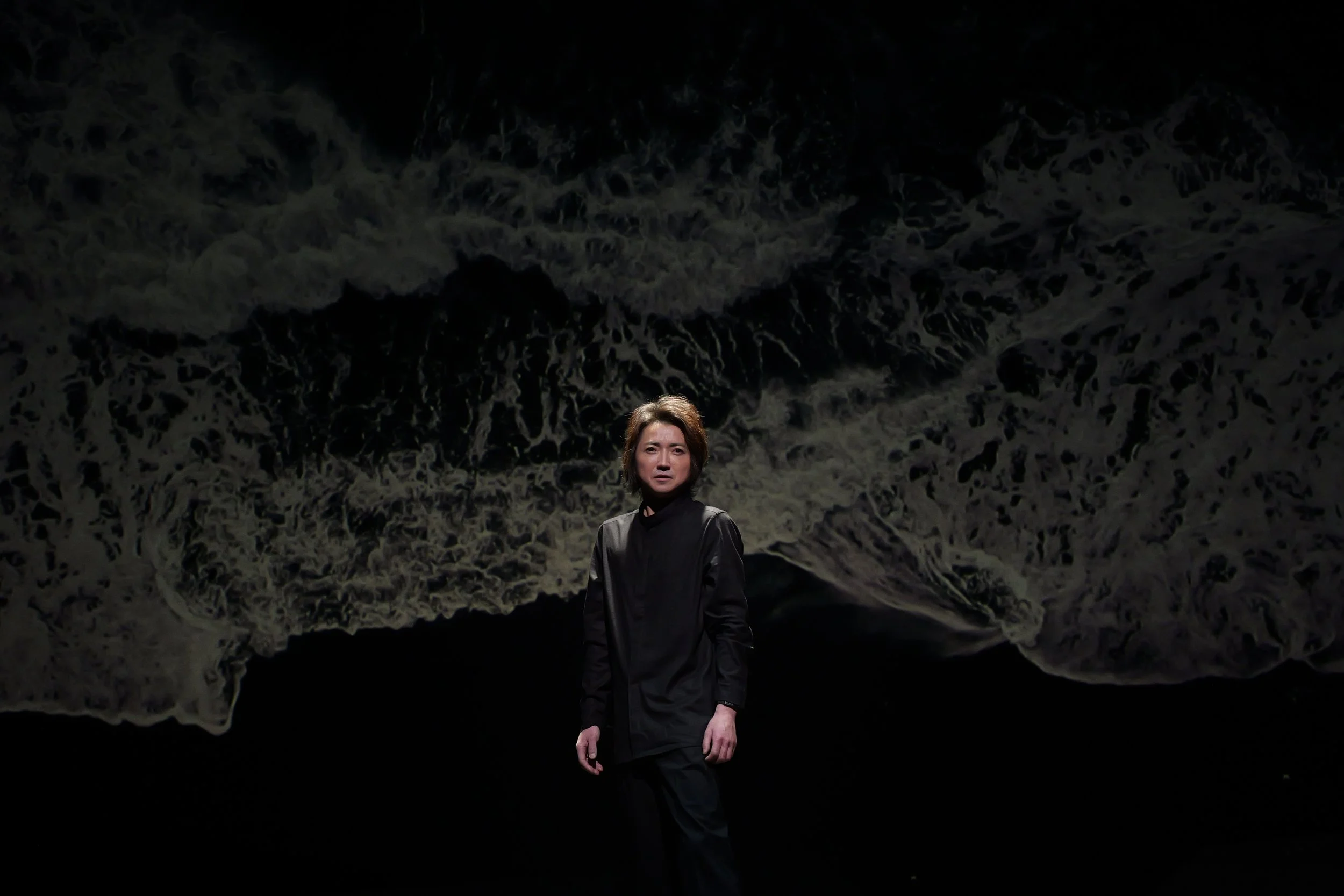 Tatsuya Fujiwara as Watashi. Image Credit: The Barbican