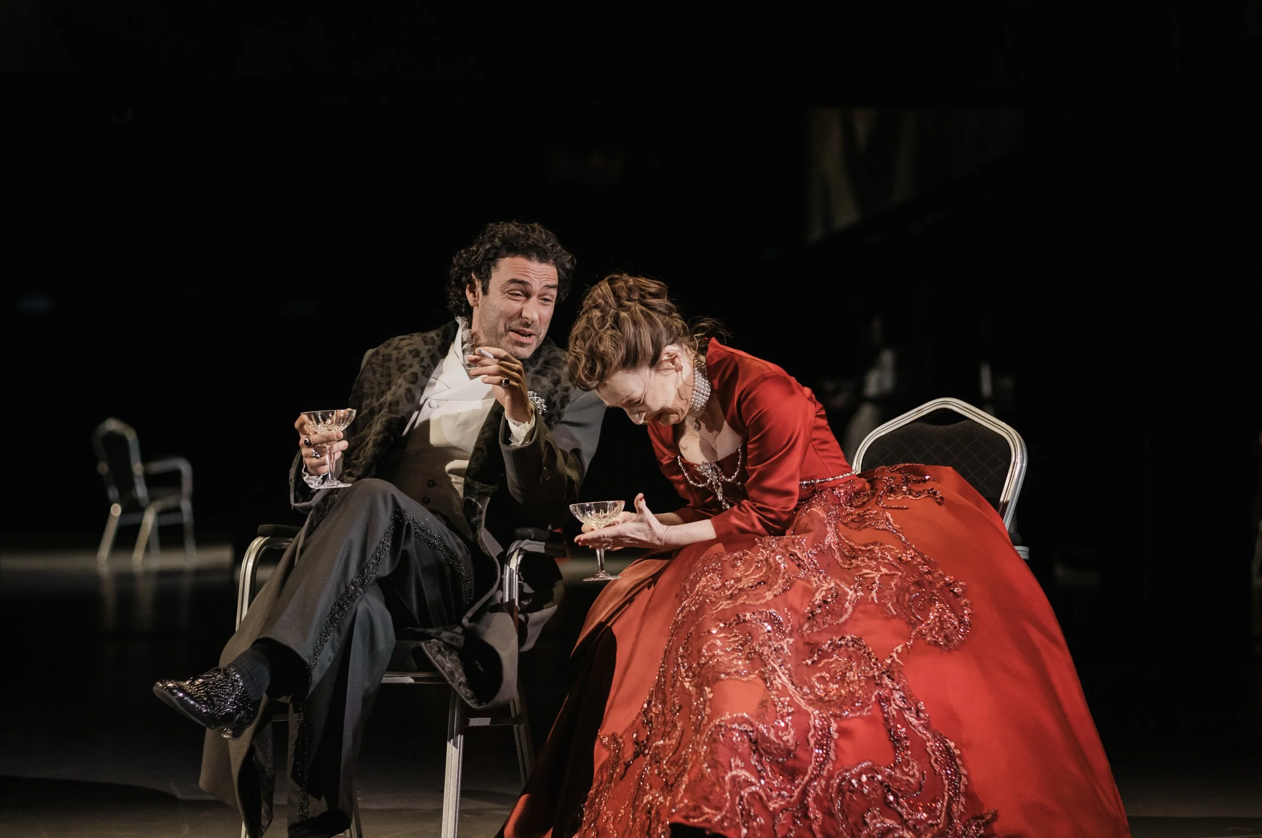 FIRST LOOK AT LES LIAISONS DANGEREUSES AT THE NATIONAL THEATRE