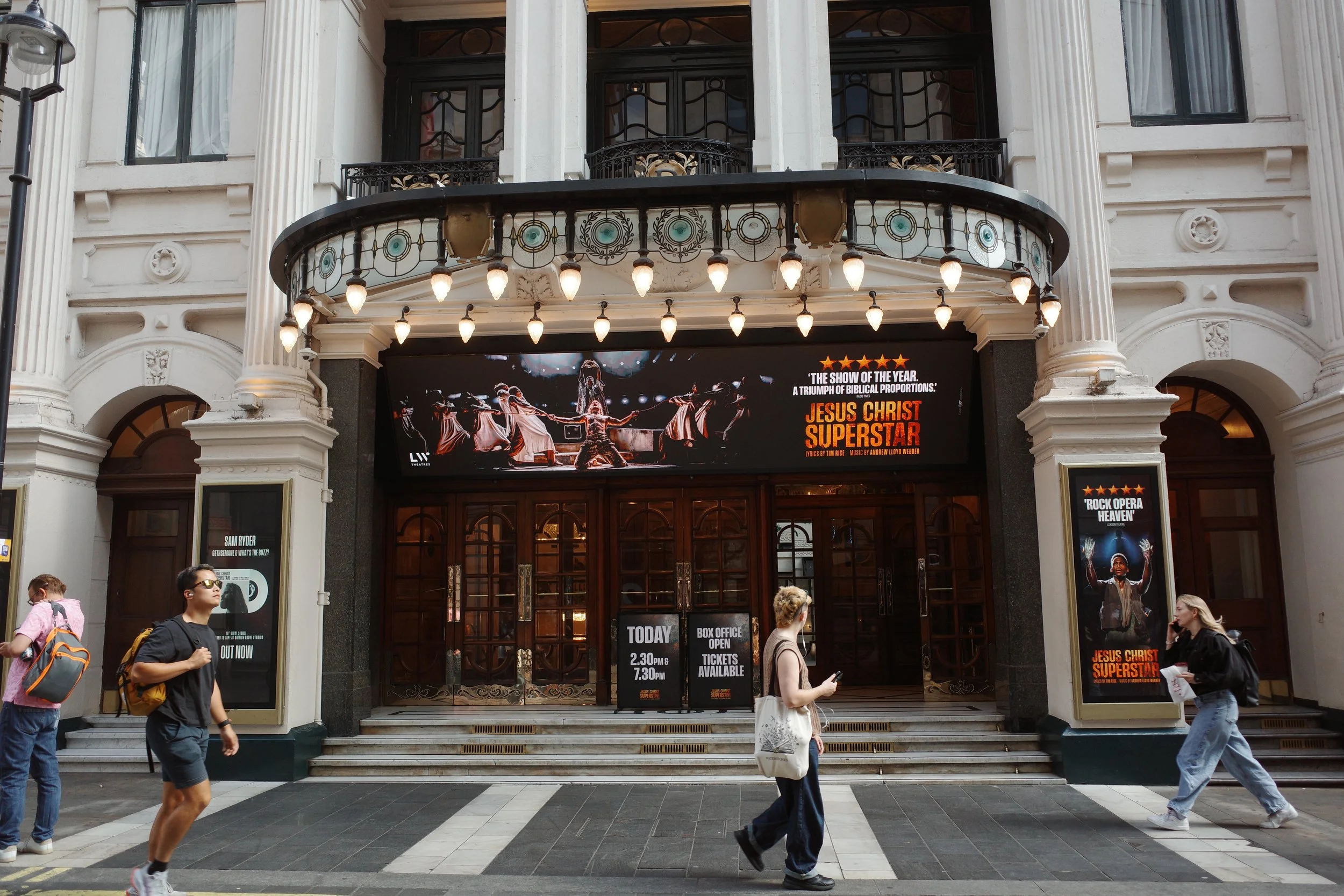 LONDON’S WEST END: FIVE MUST-SEE SHOWS TO BOOK THIS SEASON THAT WON’T BREAK THE BANK
