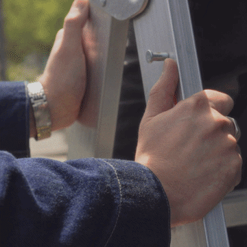Installation of acrylic and vinyl outdoor signage seen by thousands of passbys every day.
