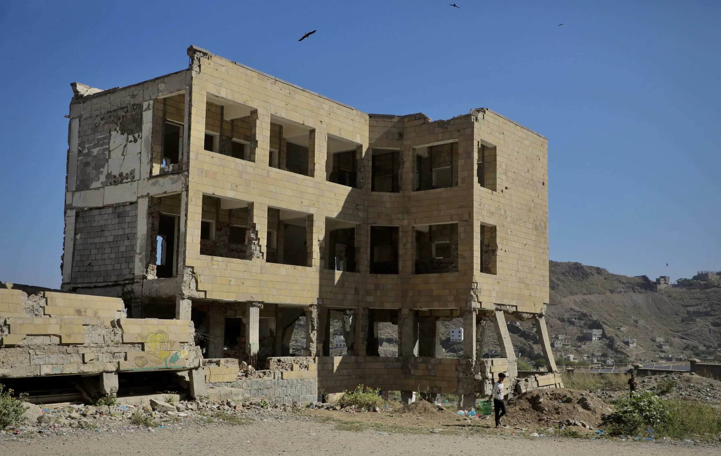 Ibrahim Aqeel School in Taiz, Yemen, partially destroyed after landmines and improvised explosive devices stored there during the war exploded. According to Project Masam, Houthi forces used parts of the school as a storage depot while occupying area