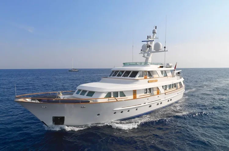 Spada_Yacht_2.webp