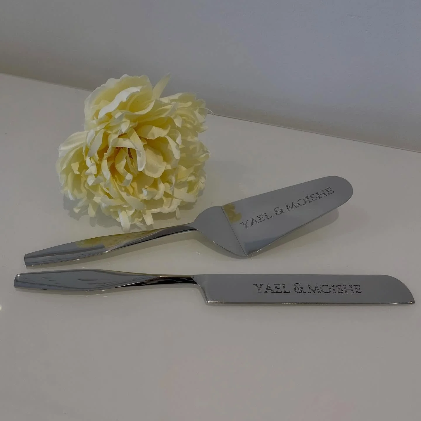 NEW IN

Our engraved cake server set has just arrived &mdash; and it is truly beautiful.

Designed for weddings, engagements, anniversaries, and a refined addition to your Shavuot table.

Elegant, timeless, and personalised just for you &mdash; a pie