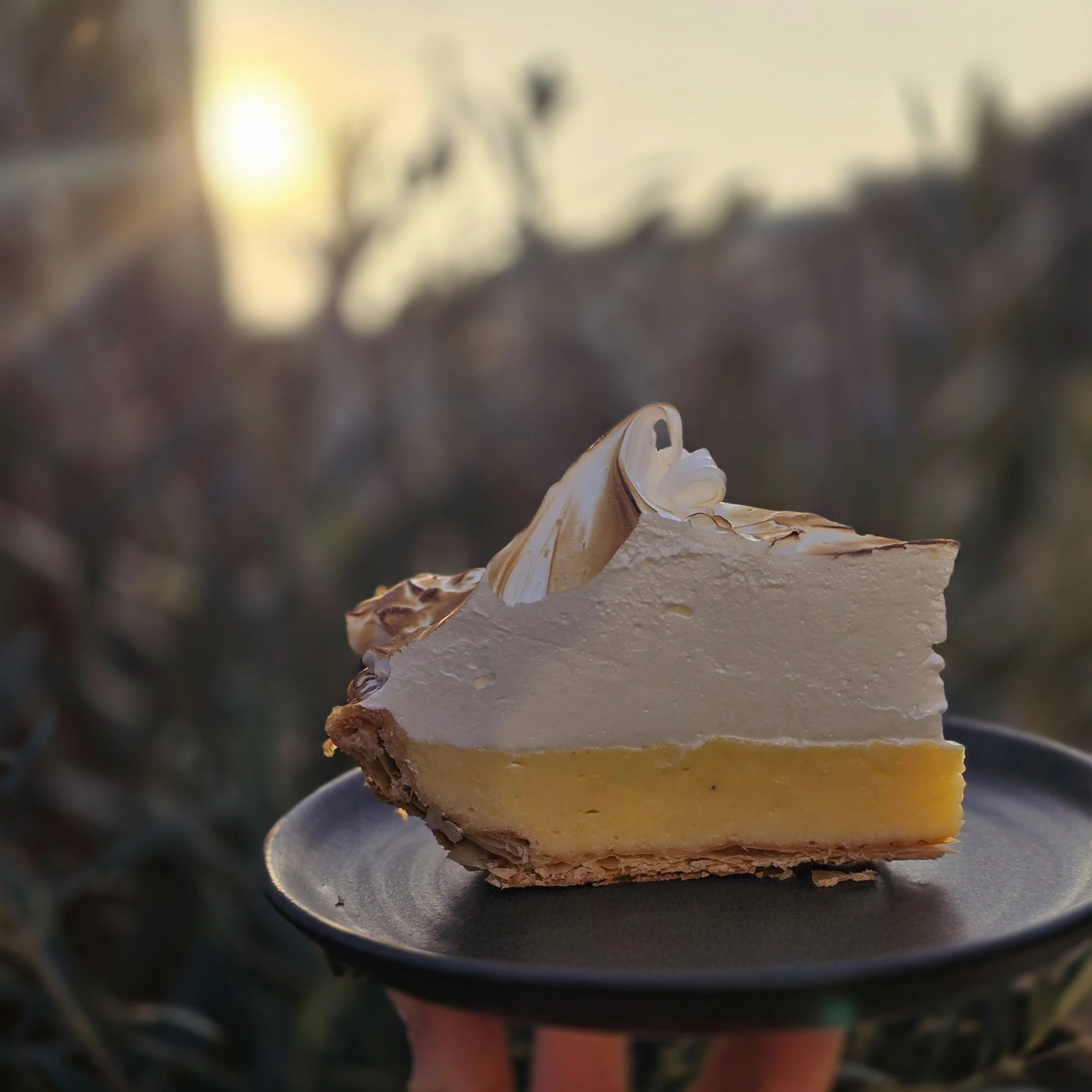 Passion fruit meringue pie