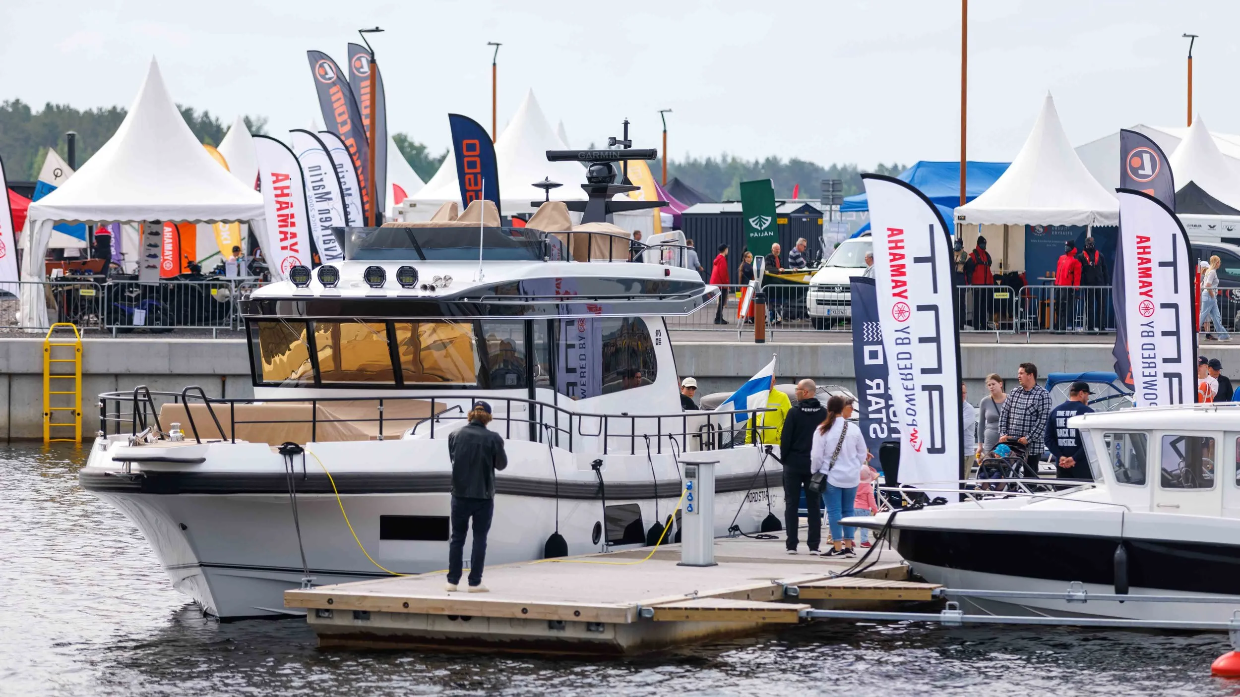 Vesille-messut avasivat kesän Kalajoki Marinassa