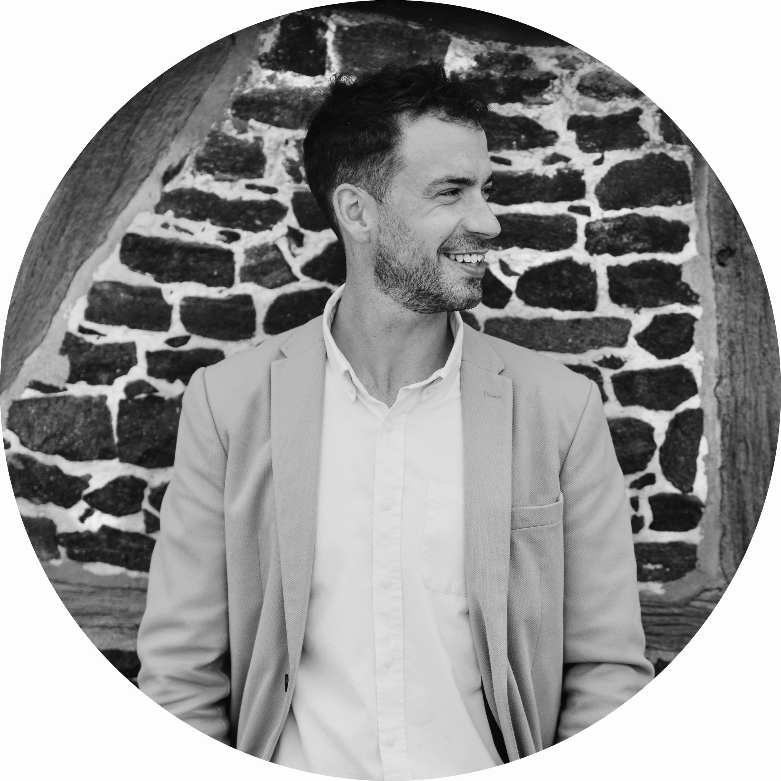 Professional content creation agency based in Portsmouth, Hampshire & South of England. We are creating authentic visual storytelling through videography, photography, social media, to help businesses, events, brands, venues  grow their customers