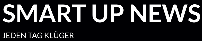 Black background with white text reading 'SMART UP NEWS' and 'JEDEN TAG KLÜGER'.