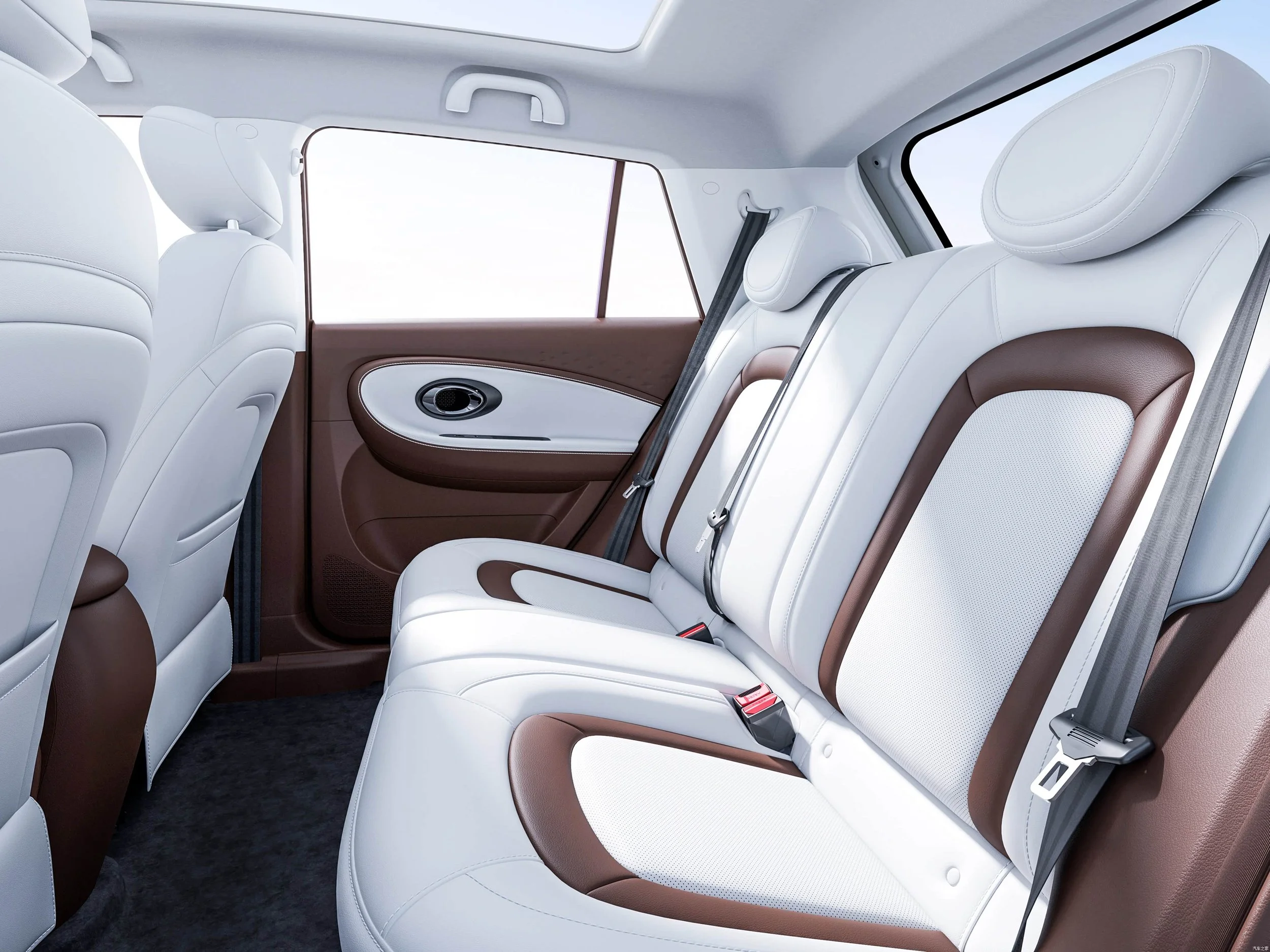 autohomecar__ChxkjmRCbJWALm74ACTVZZGw0d4693.jpg