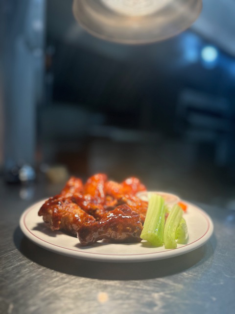 Eddys-ChickenWings-IMG_0249.png