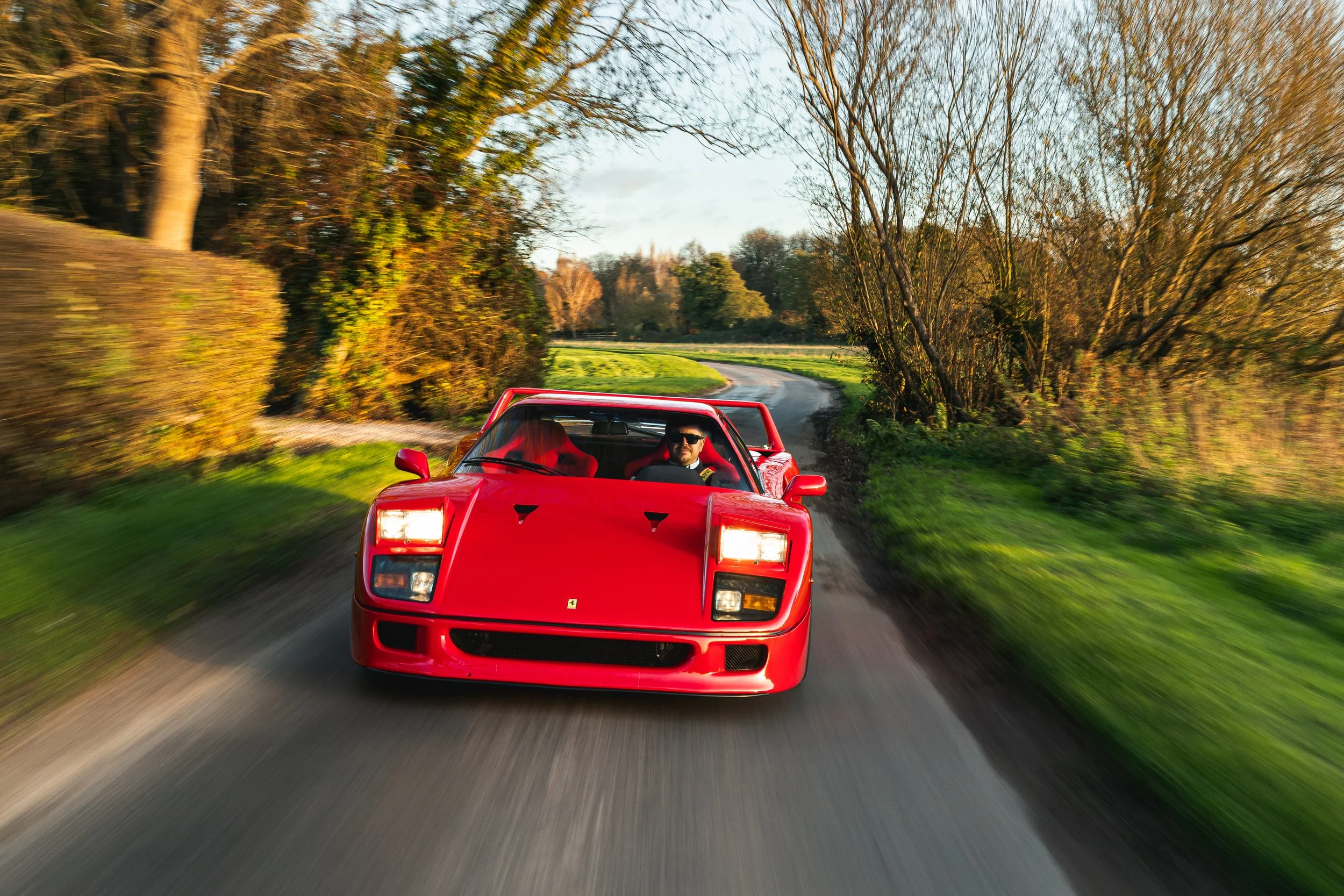 1990 Ferrari F40 - ZFFGJ34B000084250-5.JPG