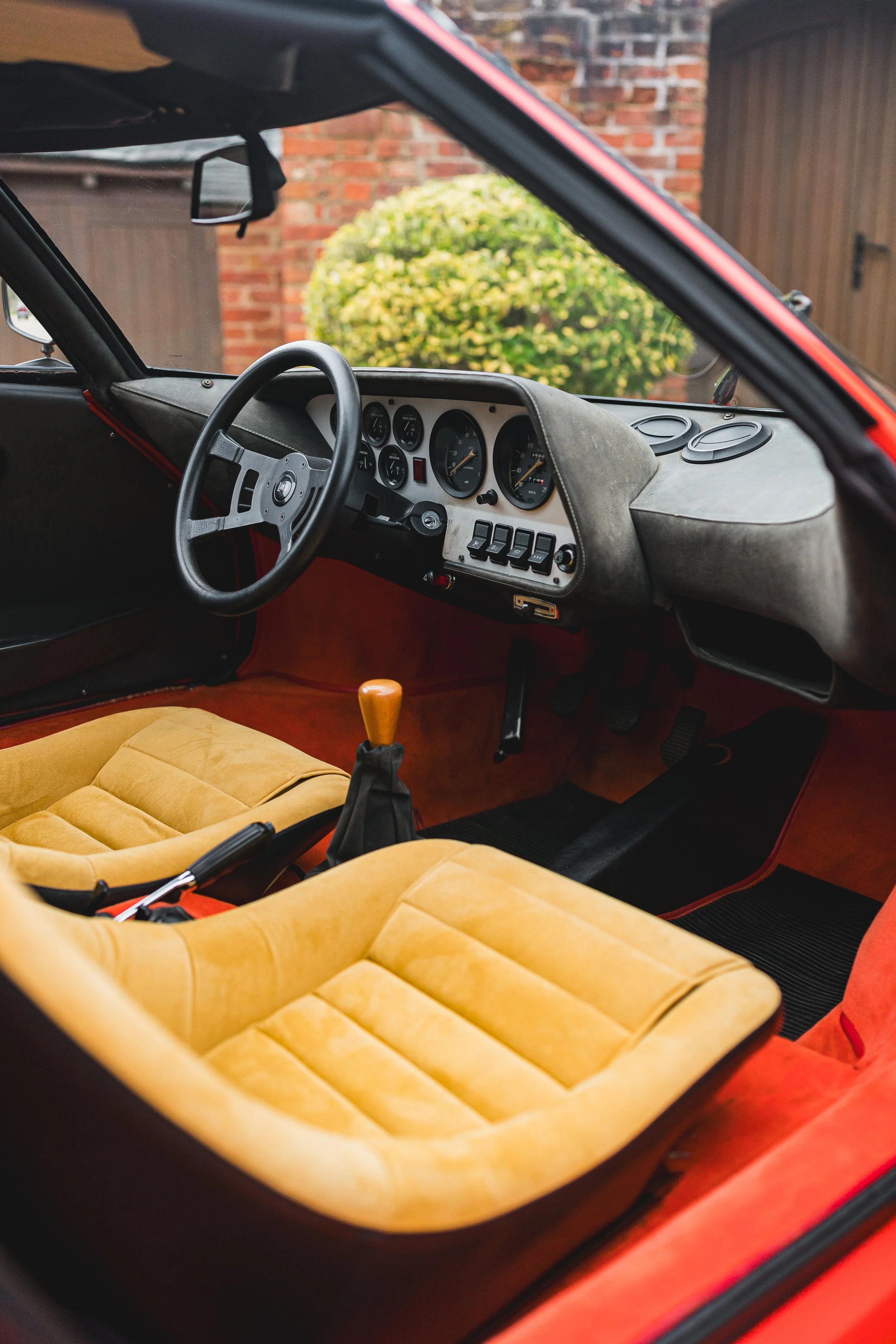 1974 Lancia Stratos HF Stradale - 829 ARO 001916-187.JPG