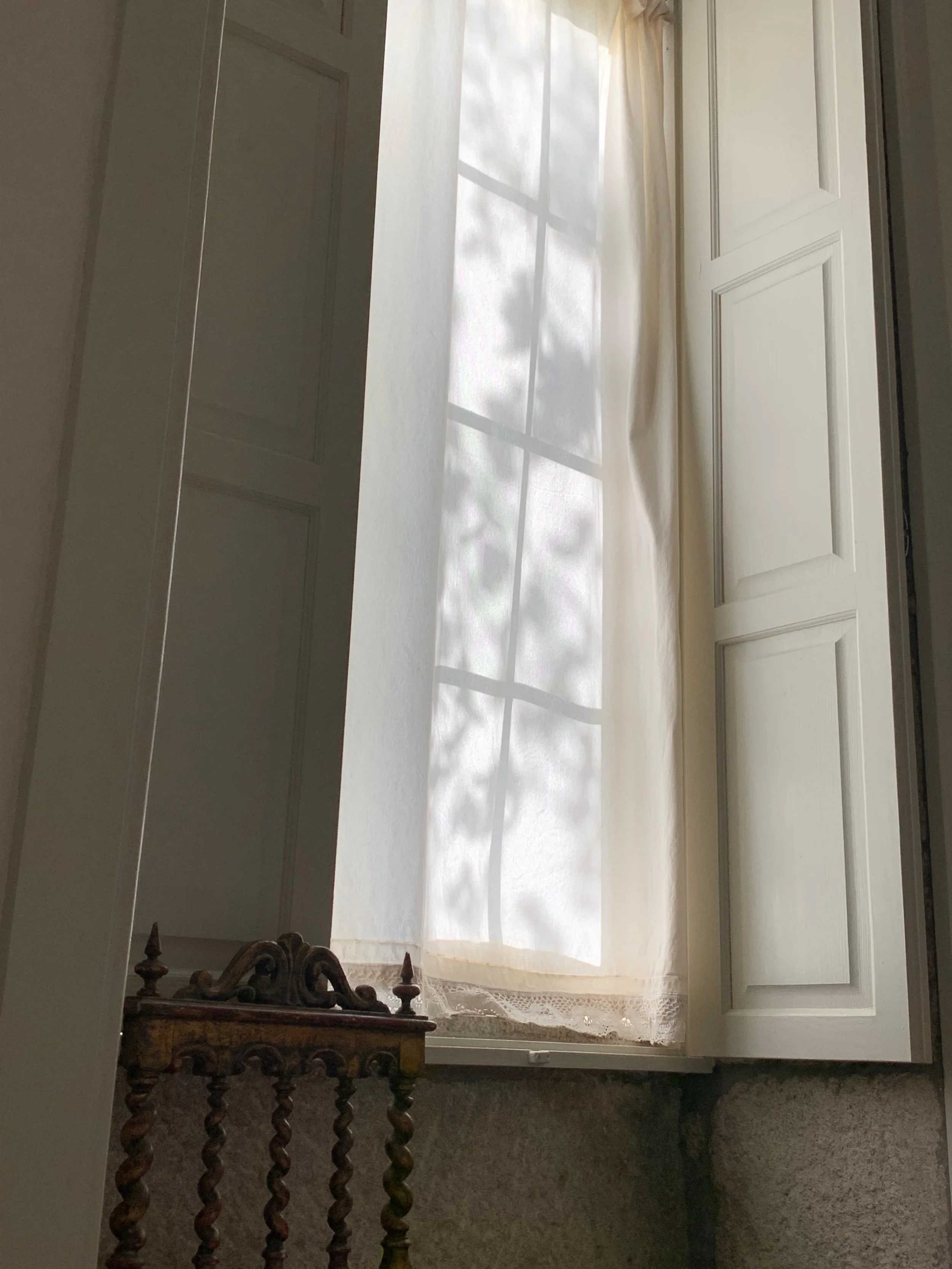 Quinta do Fôjo - a granite window