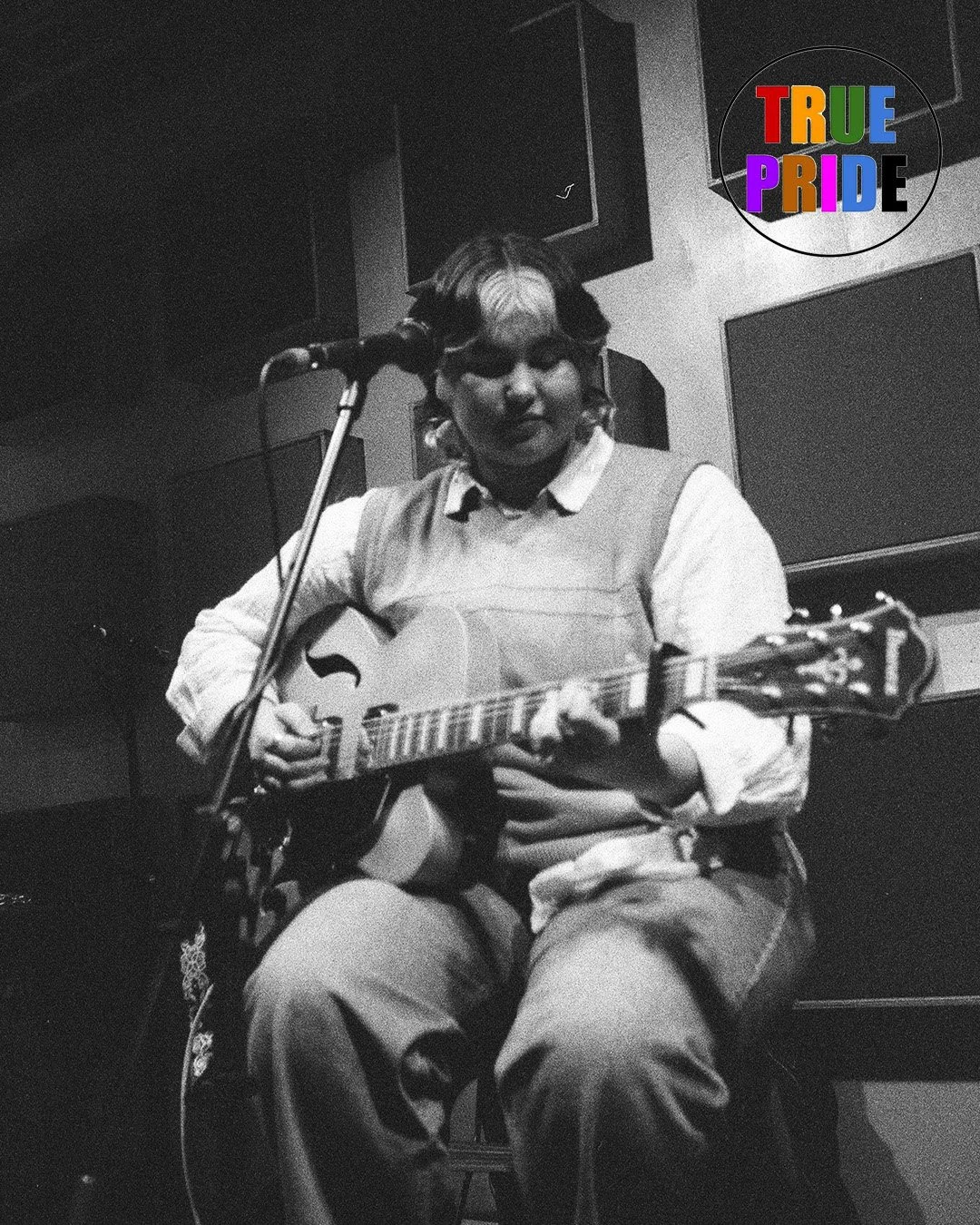 Ollie Becker - Singer-songwriter Ollie Becker has become part of Manchester's queer music scene through intimate, open-hearted songwriting and carefully crafted soundscapes.

Click image to hear Ollie Becker's Music