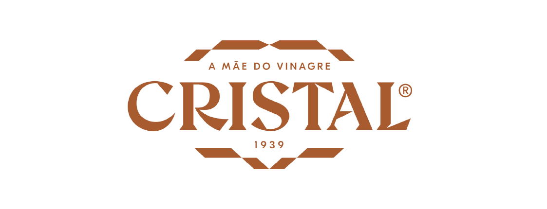Logo of a brand called 'Cristal', with the tagline 'A mãe do vinagre' and the year 1939.