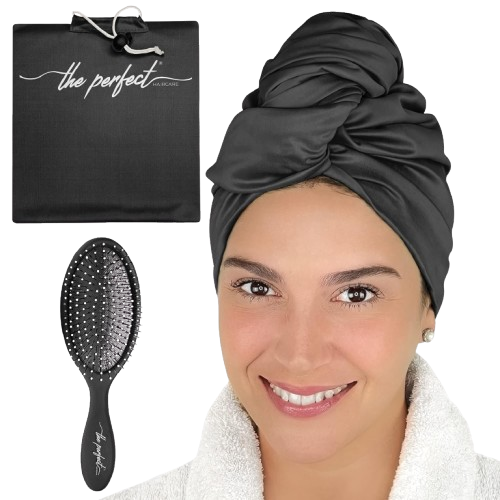 The Perfect Haircare Ultra Fine microvezel handdoek op hoofd van model