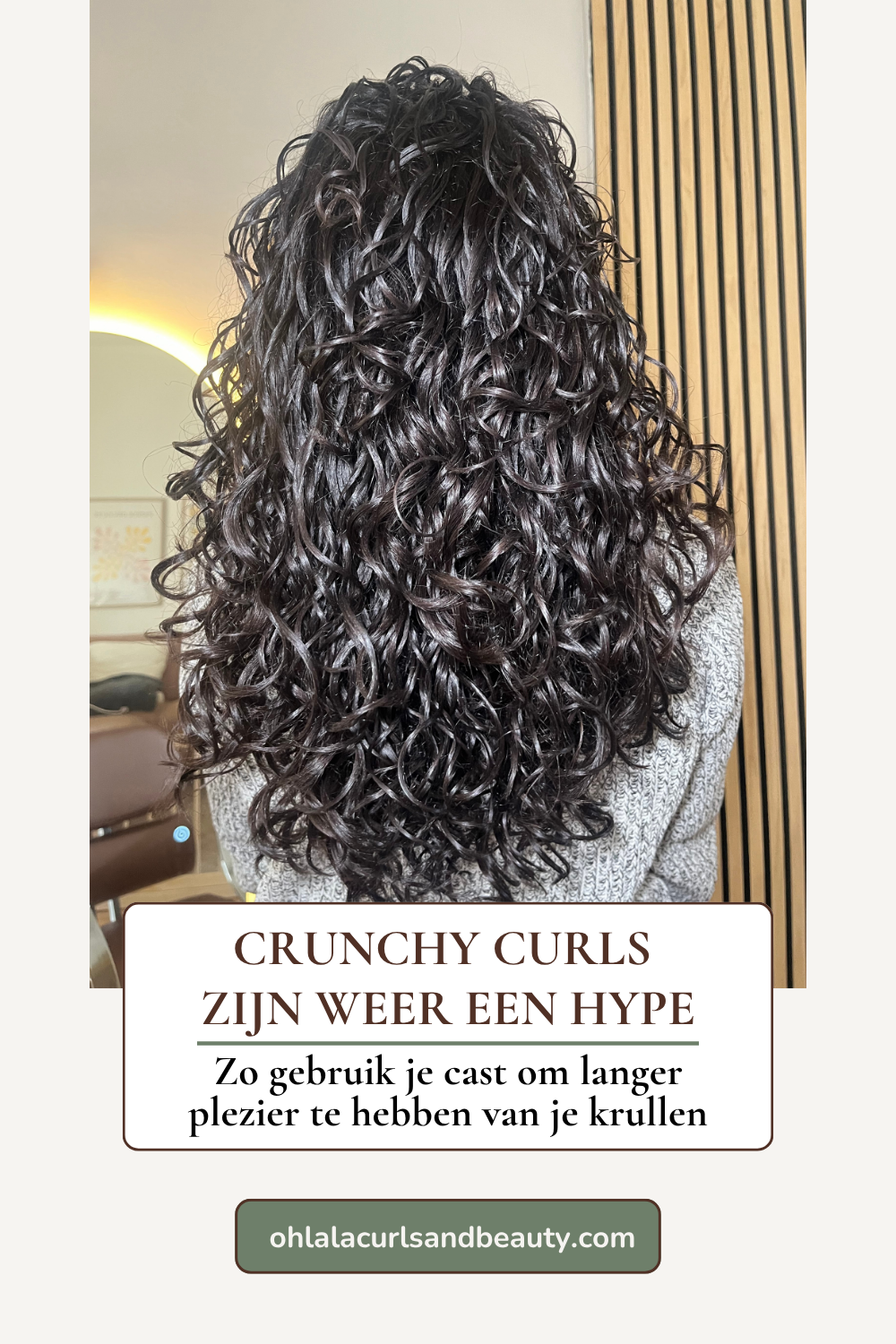 Crunchy curls zijn weer helemaal in: zo gebruik je een 'cast' om je krullen langer mooi te houden
