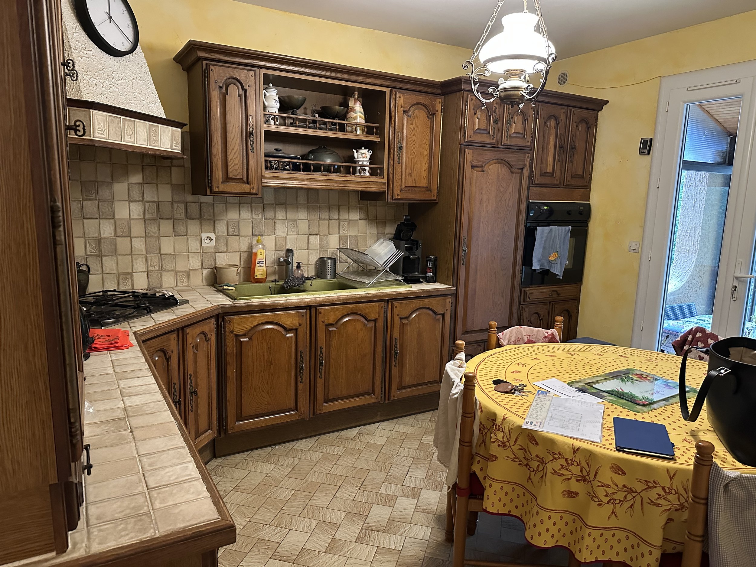 Cuisine dans son jus à rénover