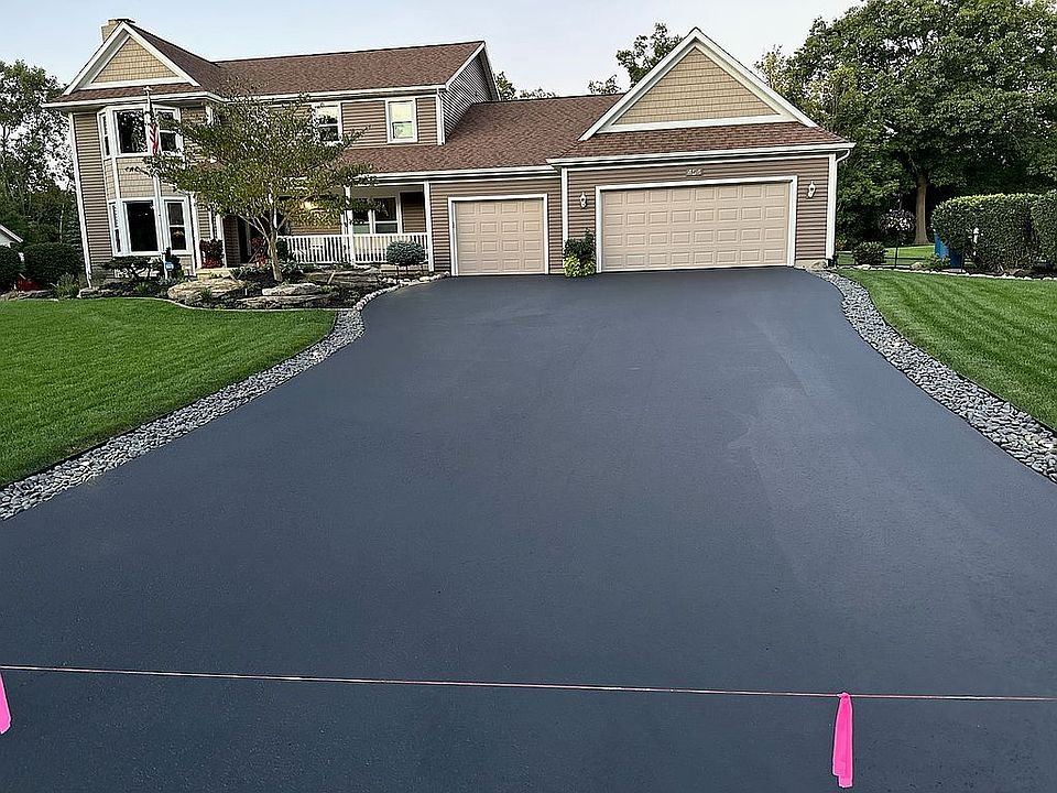 Driveway sealcoating