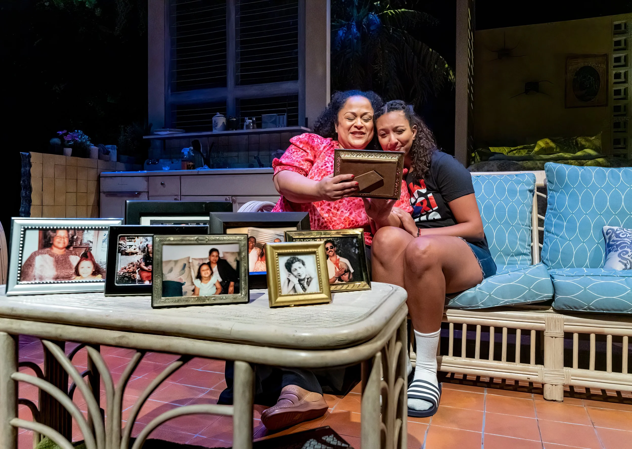 la-gringa-at-american-stage_53069027283_o[1].jpg