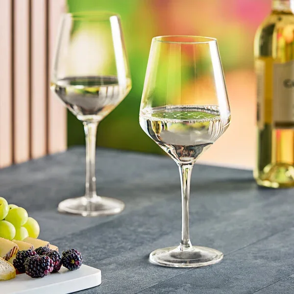 wine glass-2.webp