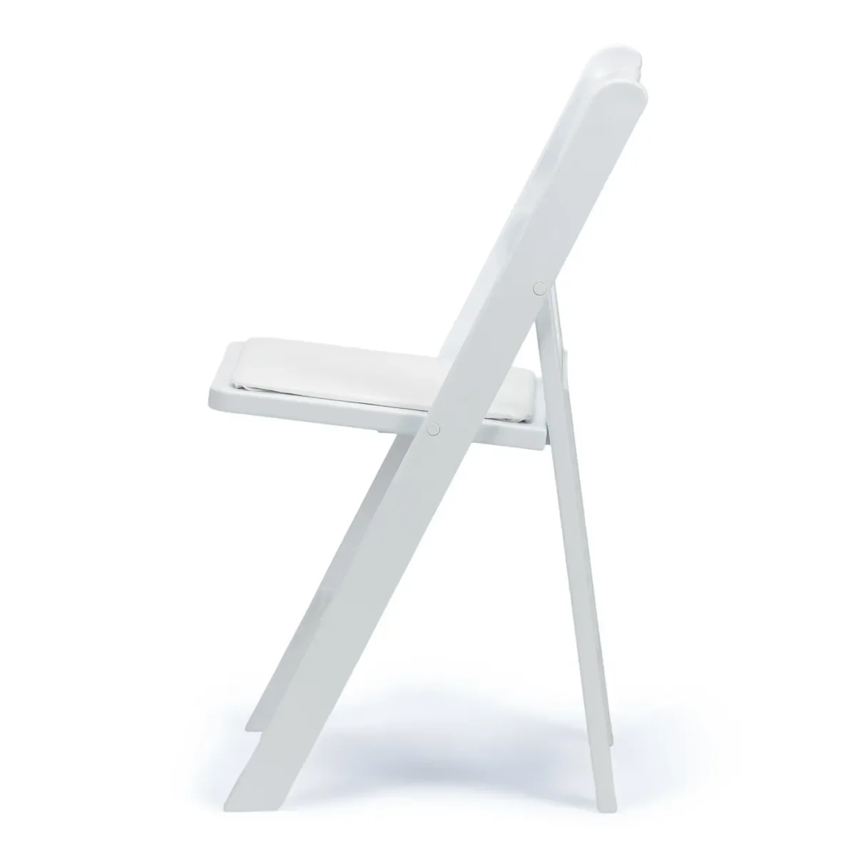 white-resin-folding-chair-studio-3.webp