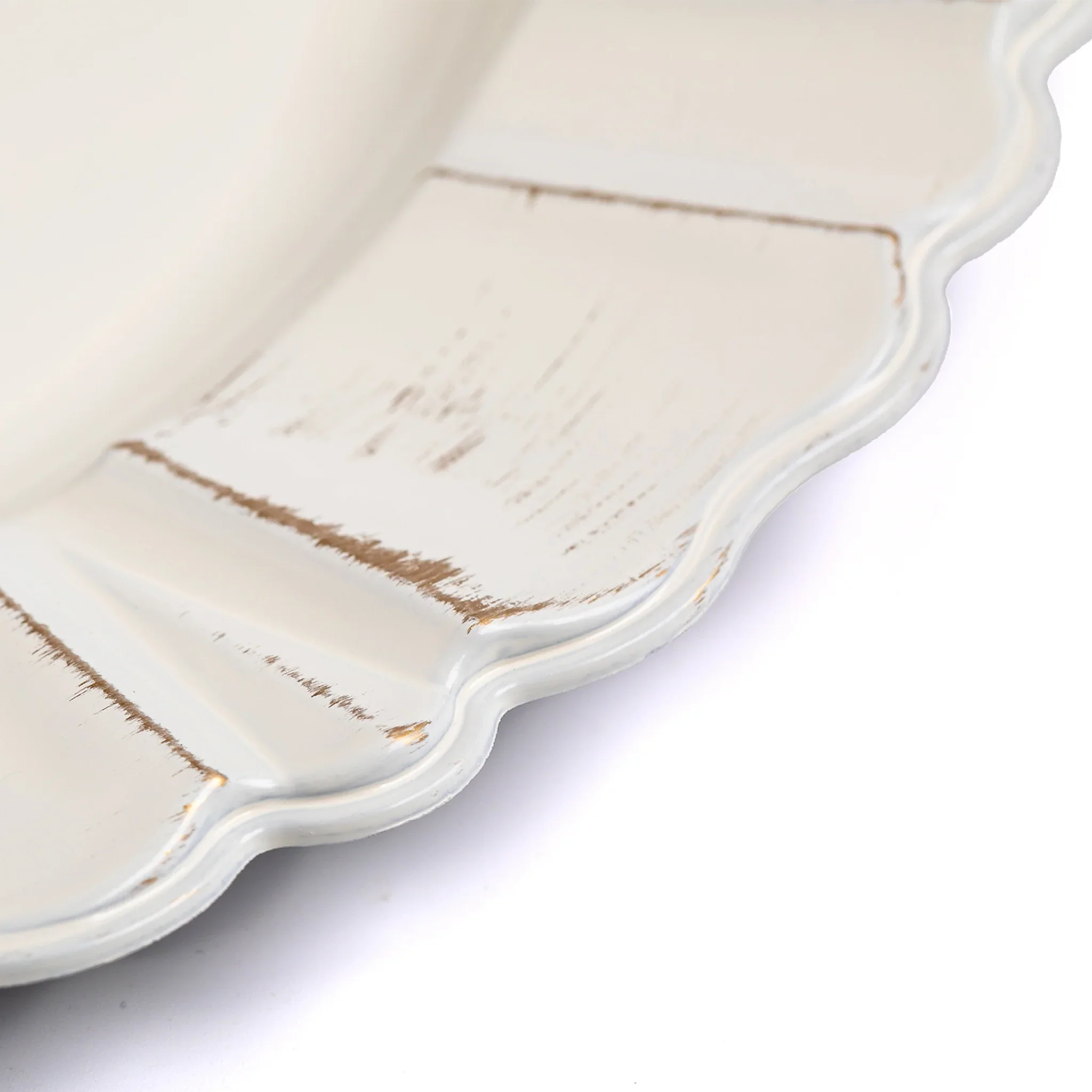Waved-Scallop-Acrylic-Charger-Plate-13-Inch-Gold-Ivory - 2.webp
