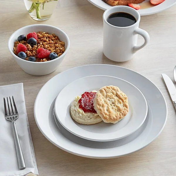 White dinner plate-2.jpg
