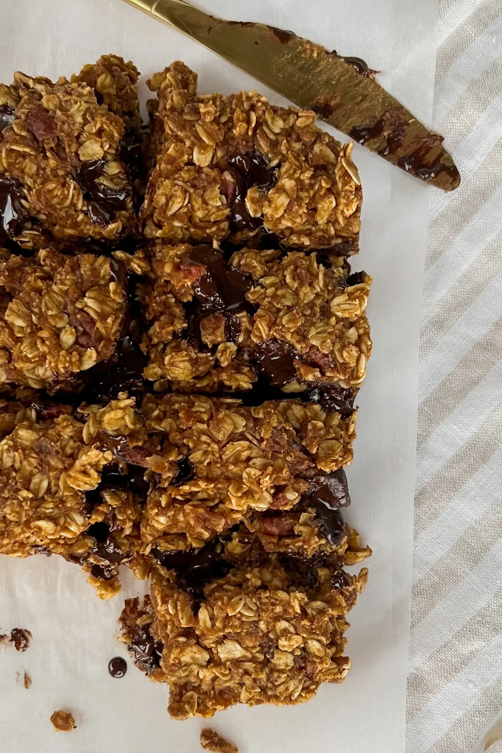 Pumpkin Chocolate Chip Granola Squares