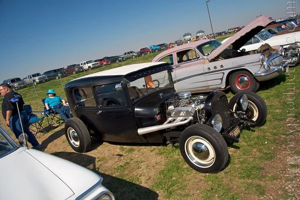Royboy's coverage of the 2011 Hunnert Car Pileup #13-14