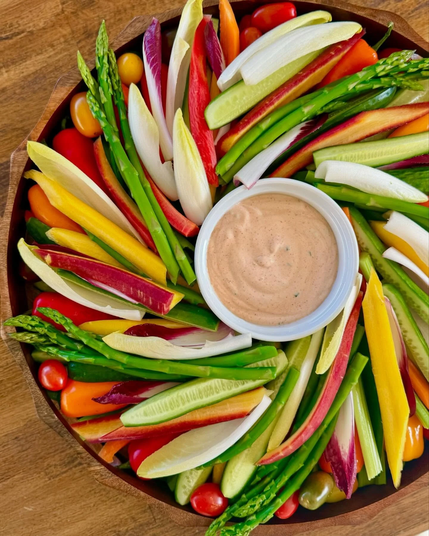 🥕Our crudit&eacute;s are always organic, fresh and bright