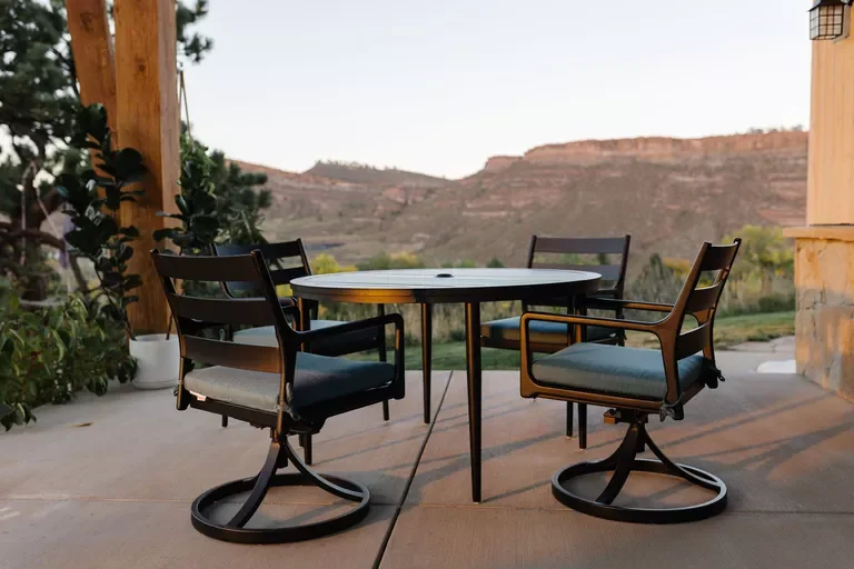patio2.webp