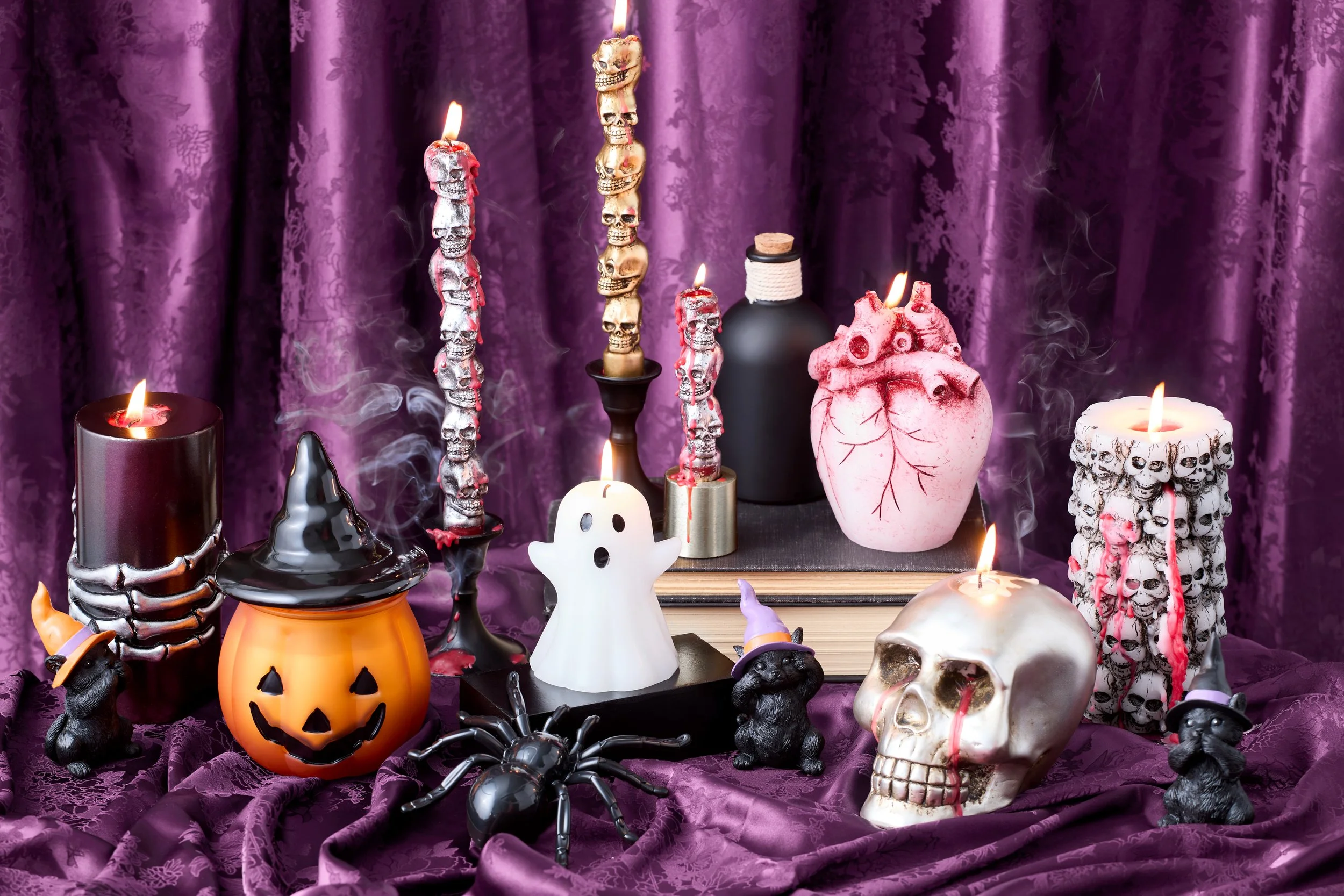 Halloween_HalloweenCandles_Email copy 3.jpg