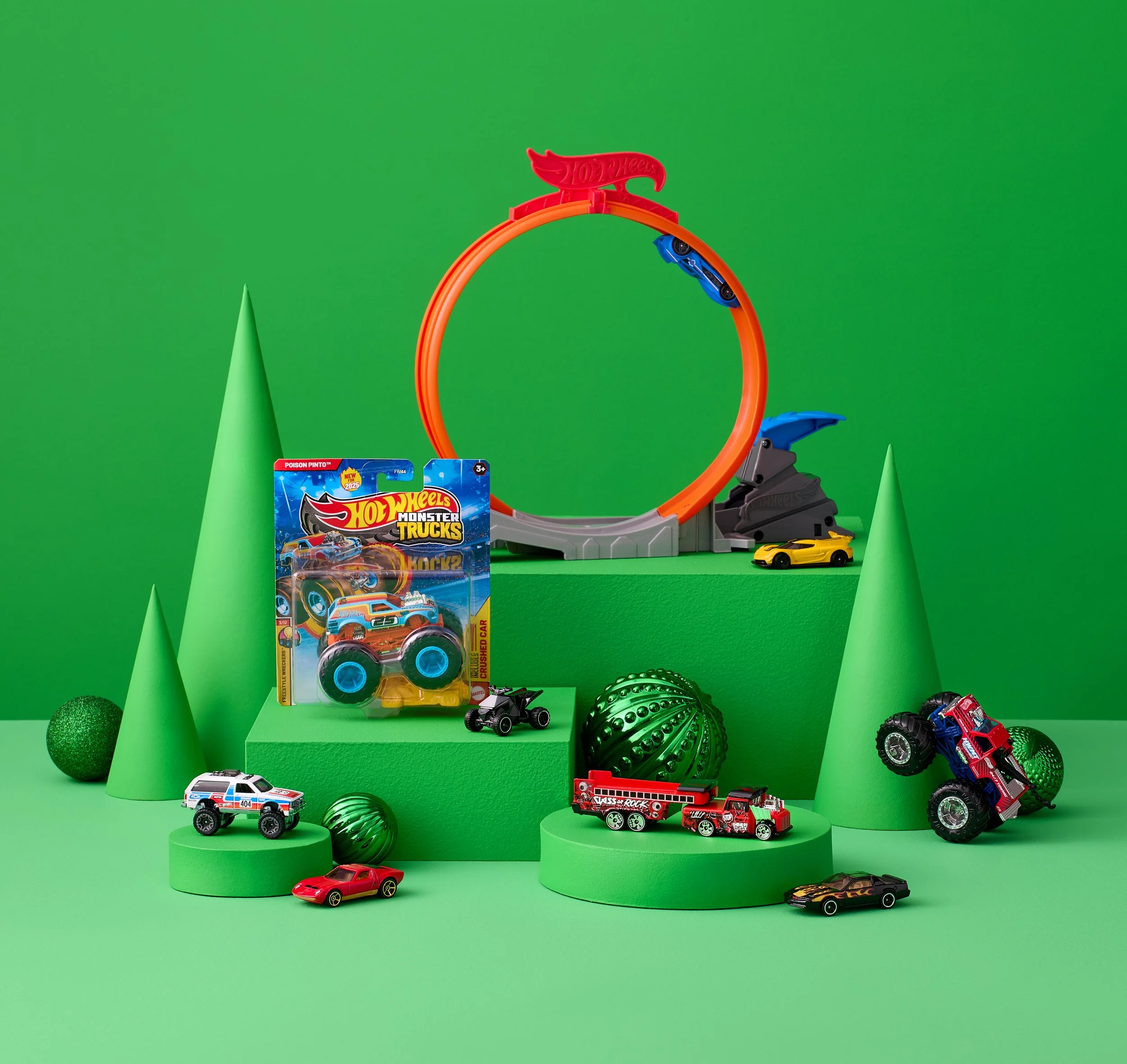 ToyBook_10-19AdDate_HotWheels_ToyBookHorizontal copy 2.jpg