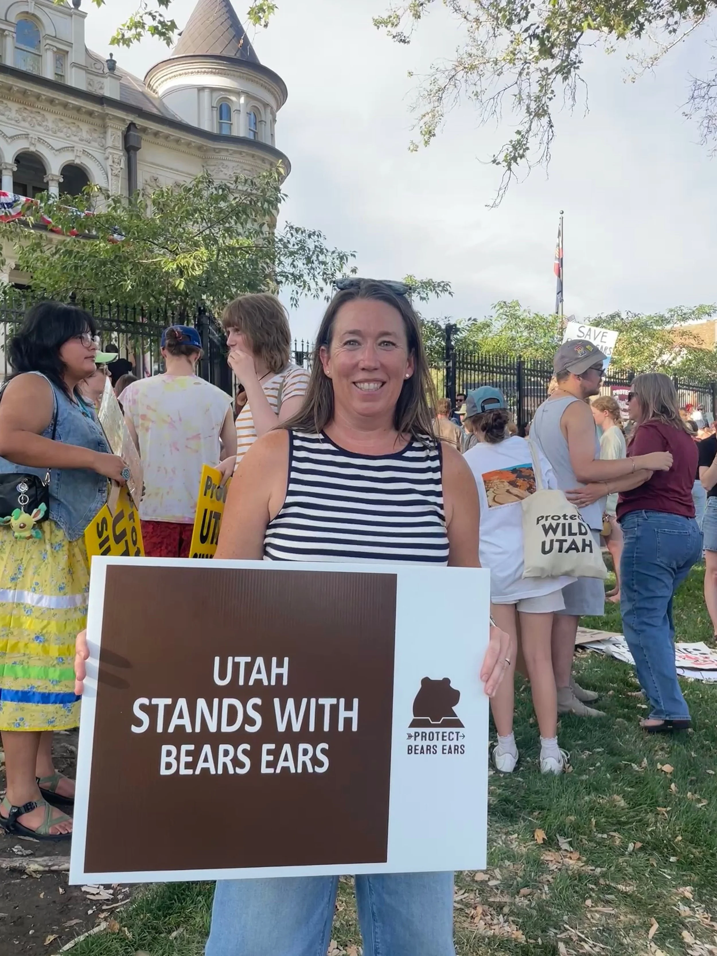 I went to the protect our lands protest at the governor&rsquo;s mansion today to show support for our national monuments. Utahns deserve better from our representatives in government and will always fight to protect our land! 

#bearsearsnationalmonu