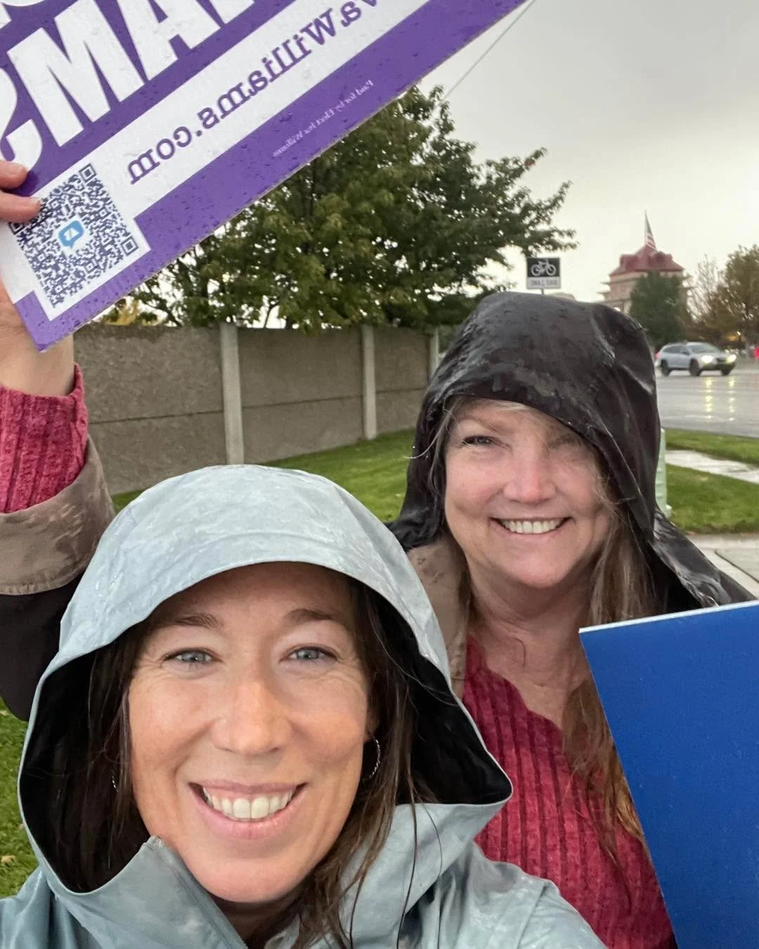 I am beyond words in the face of the inspiring human beings who braved the cold and the rain at today&rsquo;s honk and wave. Thank you to all our volunteers and especially to those of you who are so committed to bringing new leadership to HD42! 

Tha