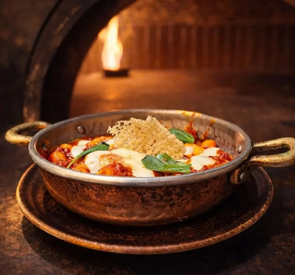 Horno de leña napolitano tradicional en restaurante en Altea