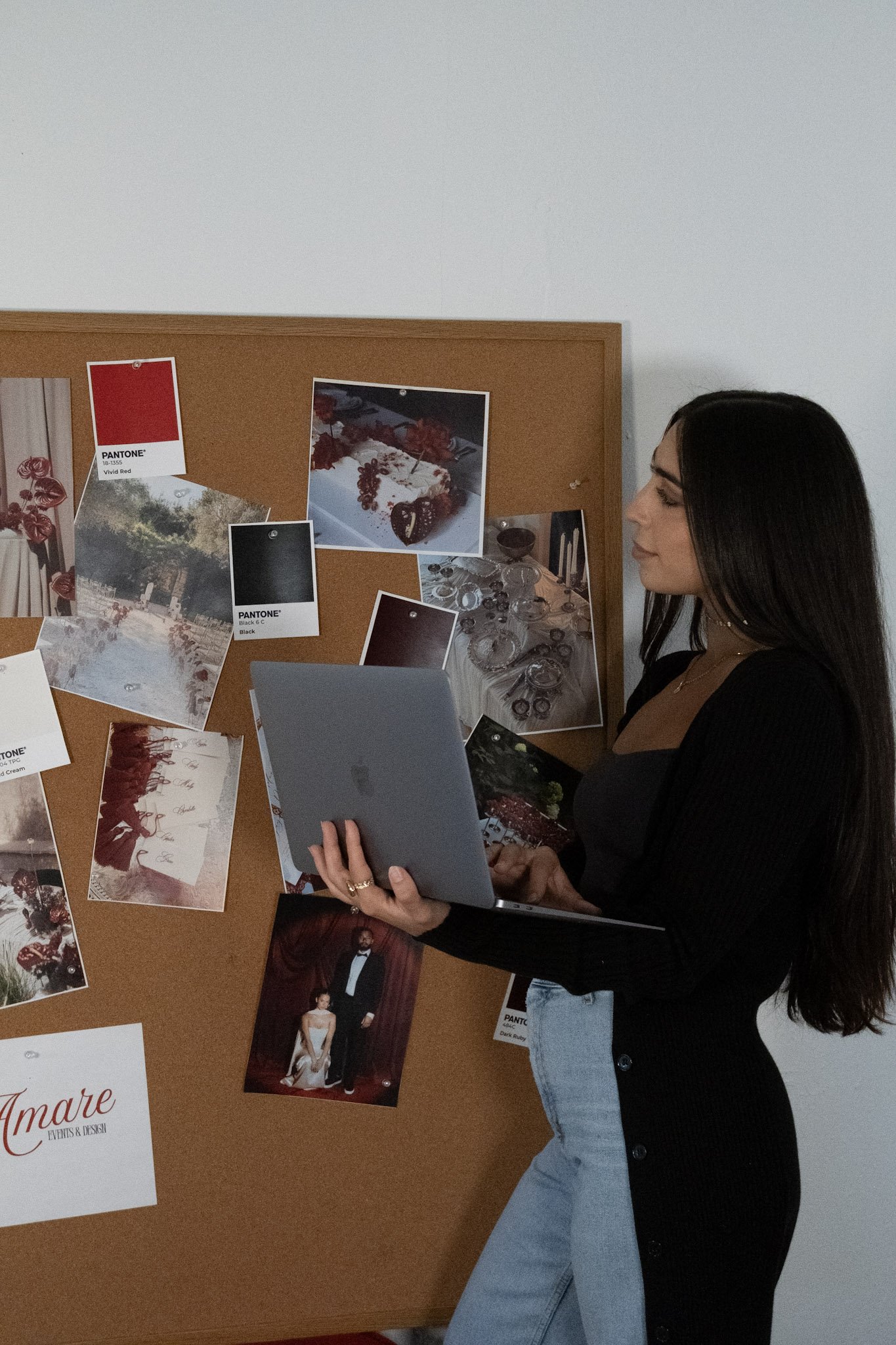 Wedding planner and designer Amanda Rojas developing a wedding design and planning strategy with curated inspiration and creative direction materials