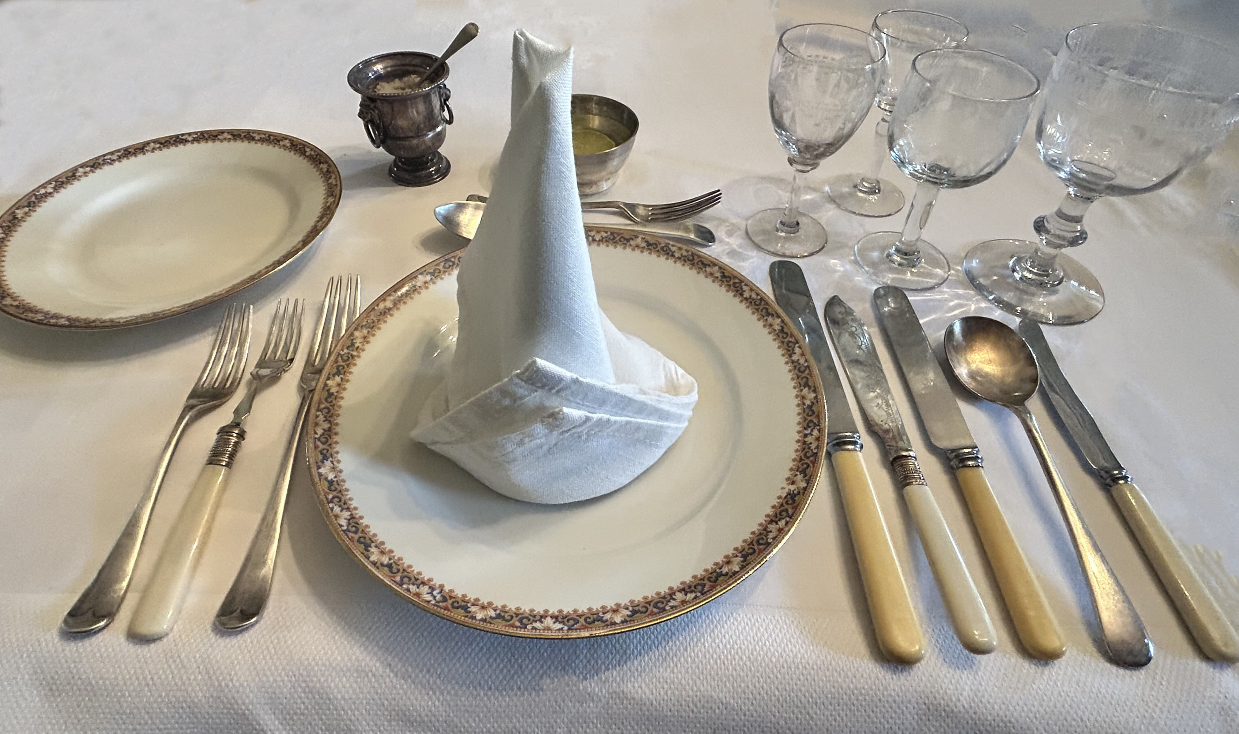 Formal Table Setting at Brooke Manor