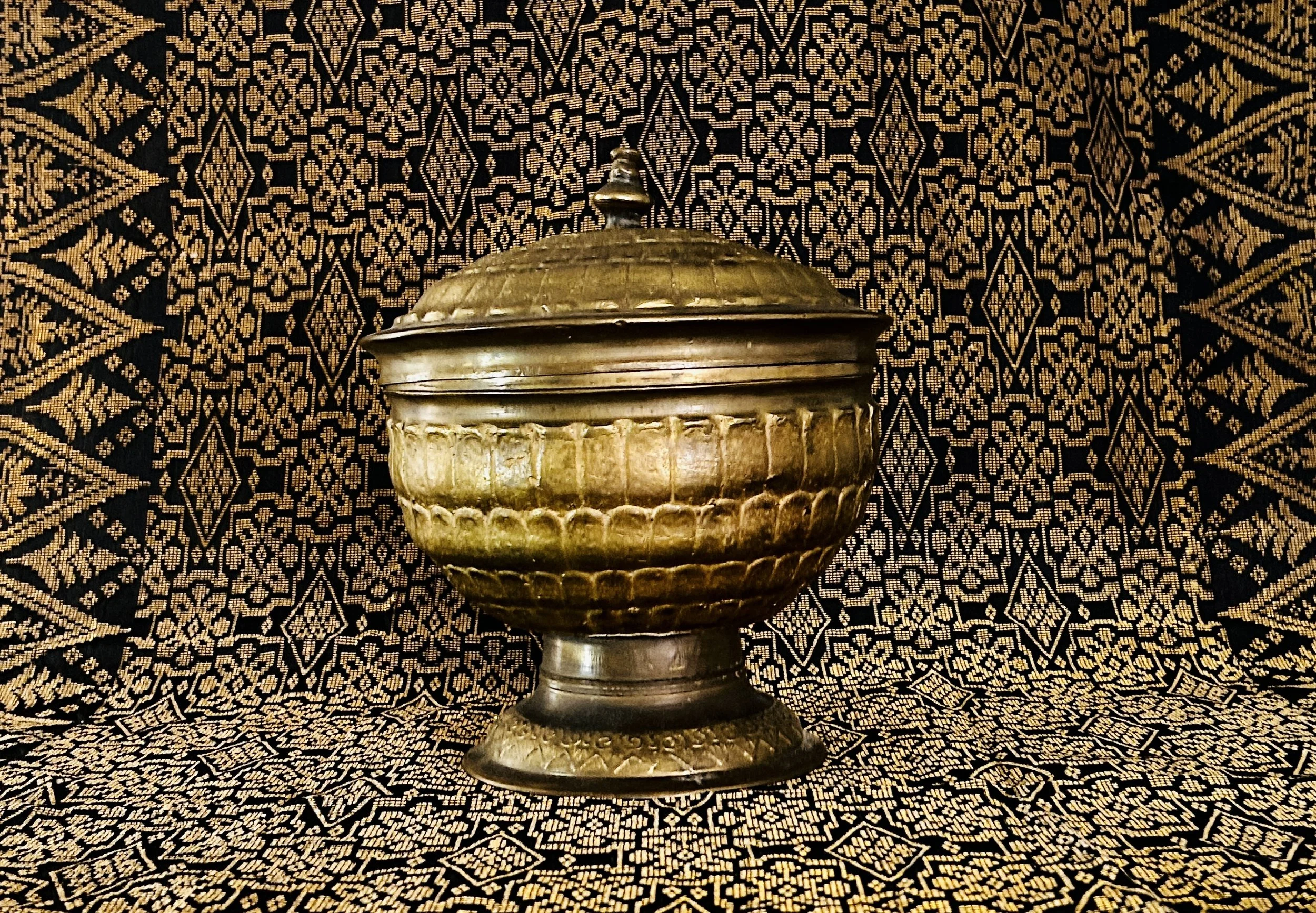 Tobacco Container